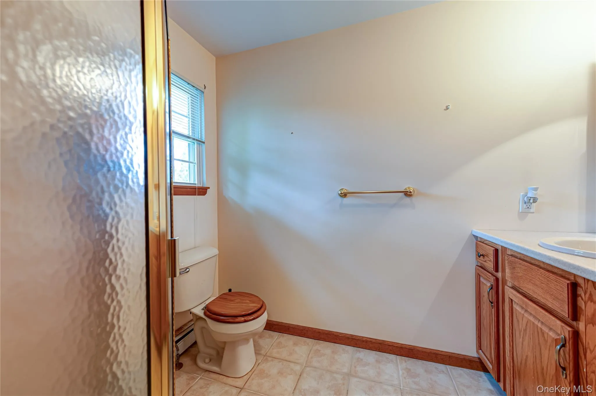 15 Washington Avenue, Brookhaven, NY, 4 Bedrooms Bedrooms, 8 Rooms Rooms,2 BathroomsBathrooms,Residential,For Rent,Washington,0,1032333 15 Washington Avenue, Brookhaven, NY, 4 Bedrooms Bedrooms, 8 Rooms Rooms,2 BathroomsBathrooms,Residential,For Rent,Washington,0,1032333