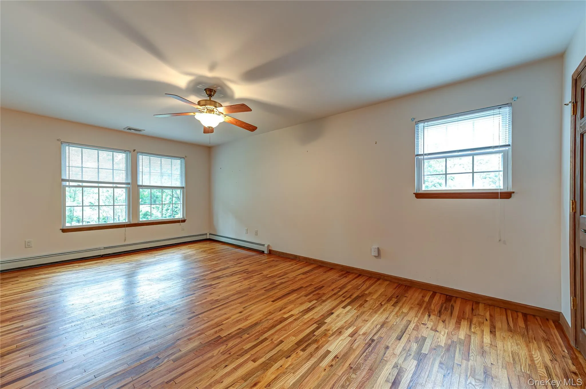 15 Washington Avenue, Brookhaven, NY, 4 Bedrooms Bedrooms, 8 Rooms Rooms,2 BathroomsBathrooms,Residential,For Rent,Washington,0,1032333 15 Washington Avenue, Brookhaven, NY, 4 Bedrooms Bedrooms, 8 Rooms Rooms,2 BathroomsBathrooms,Residential,For Rent,Washington,0,1032333