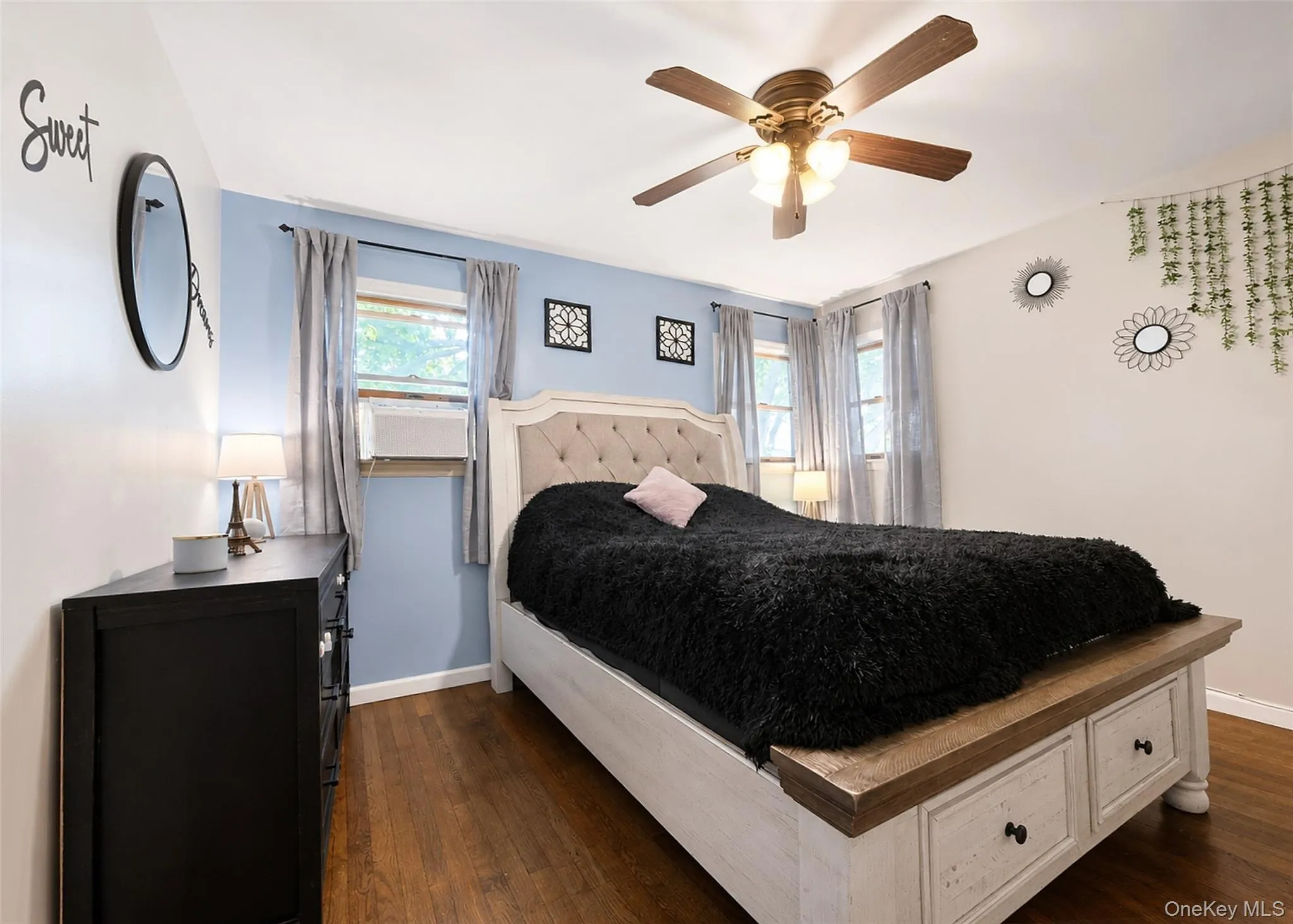 11 Farragut Avenue, Babylon, NY, 4 Bedrooms Bedrooms, 9 Rooms Rooms,2 BathroomsBathrooms,Residential,For Rent,Farragut,0,1032337 11 Farragut Avenue, Babylon, NY, 4 Bedrooms Bedrooms, 9 Rooms Rooms,2 BathroomsBathrooms,Residential,For Rent,Farragut,0,1032337