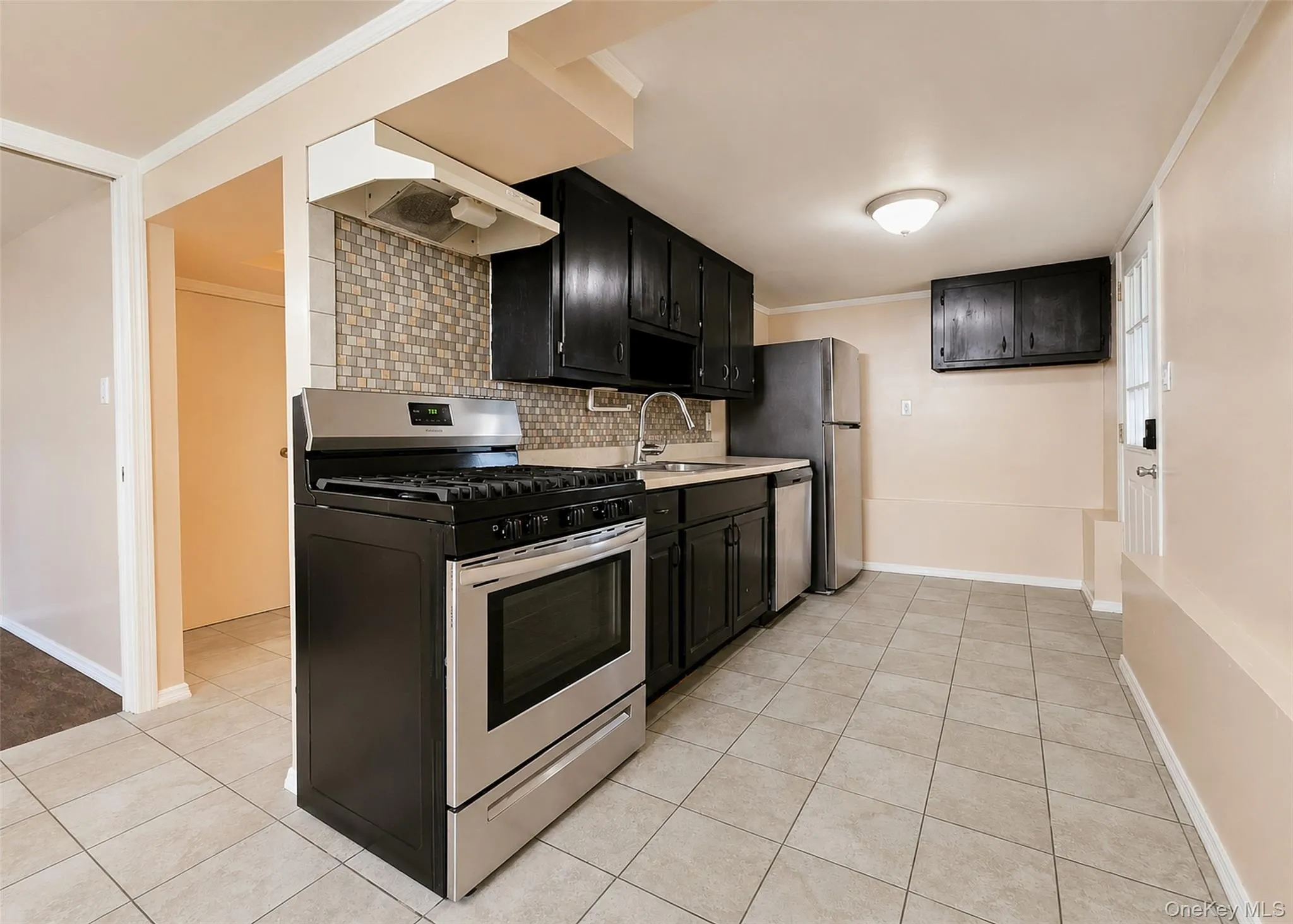 11 Farragut Avenue, Babylon, NY, 4 Bedrooms Bedrooms, 9 Rooms Rooms,2 BathroomsBathrooms,Residential,For Rent,Farragut,0,1032337 11 Farragut Avenue, Babylon, NY, 4 Bedrooms Bedrooms, 9 Rooms Rooms,2 BathroomsBathrooms,Residential,For Rent,Farragut,0,1032337