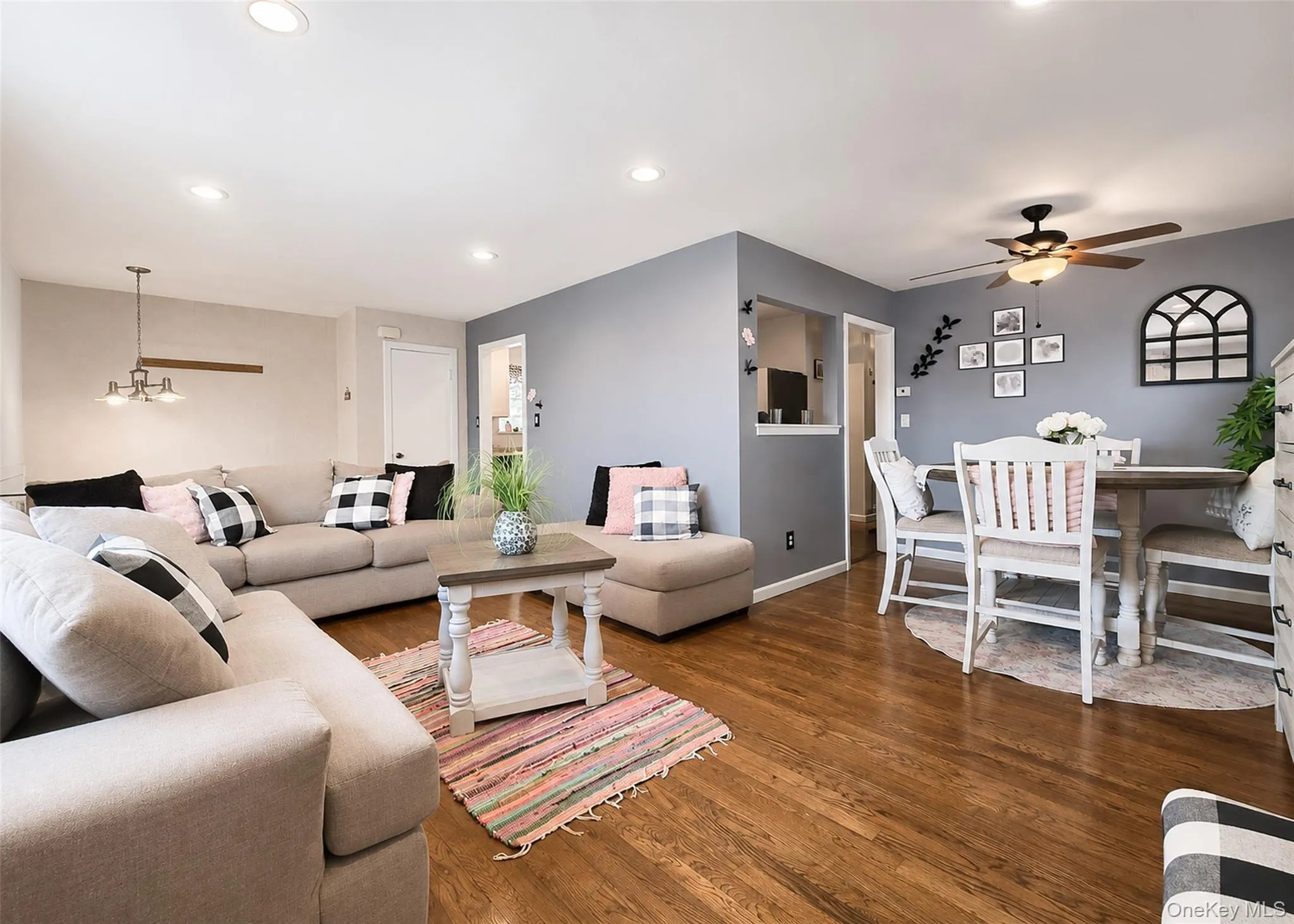 11 Farragut Avenue, Babylon, NY, 4 Bedrooms Bedrooms, 9 Rooms Rooms,2 BathroomsBathrooms,Residential,For Rent,Farragut,0,1032337 11 Farragut Avenue, Babylon, NY, 4 Bedrooms Bedrooms, 9 Rooms Rooms,2 BathroomsBathrooms,Residential,For Rent,Farragut,0,1032337