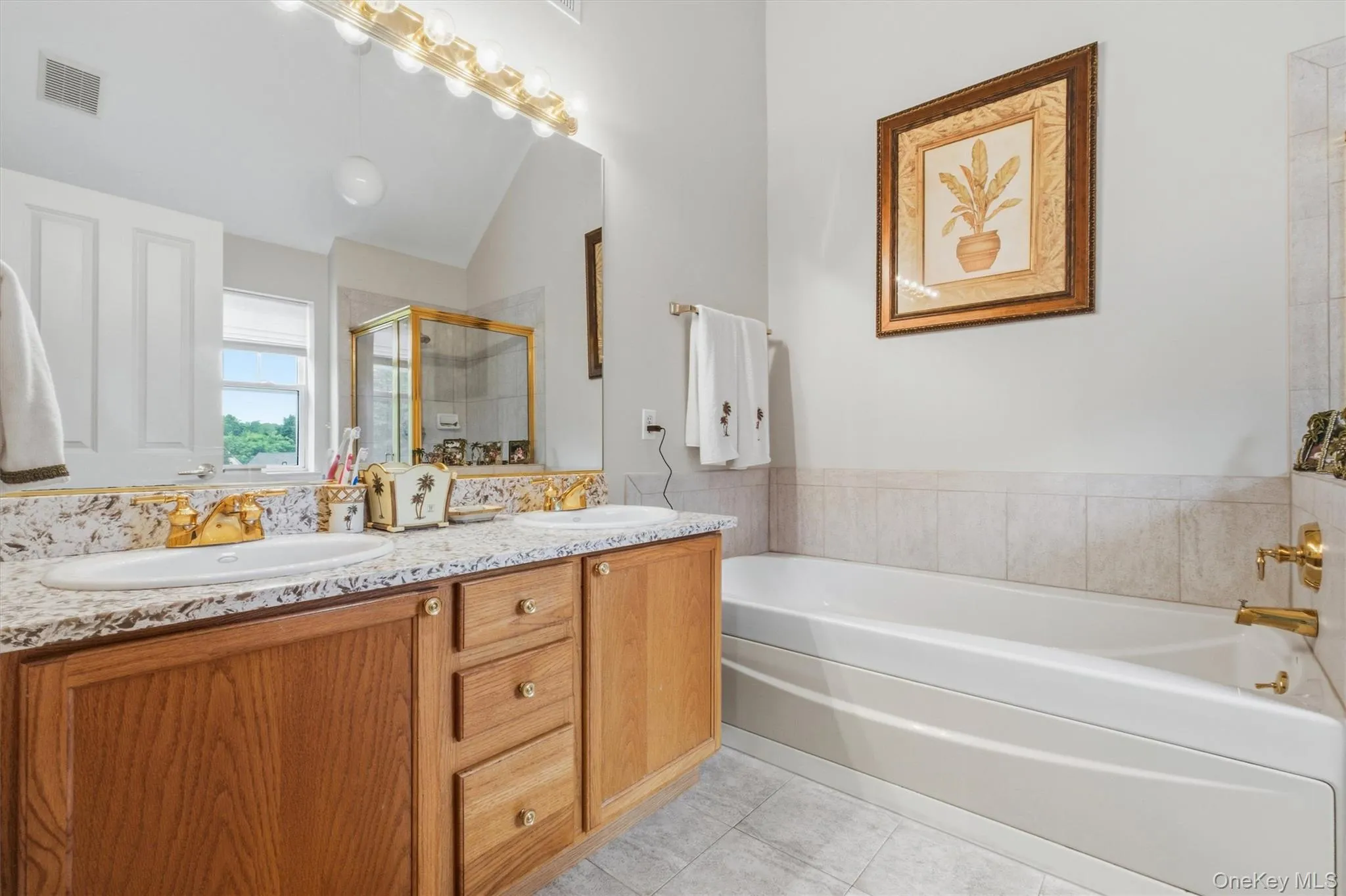 full bathroom full bathroom