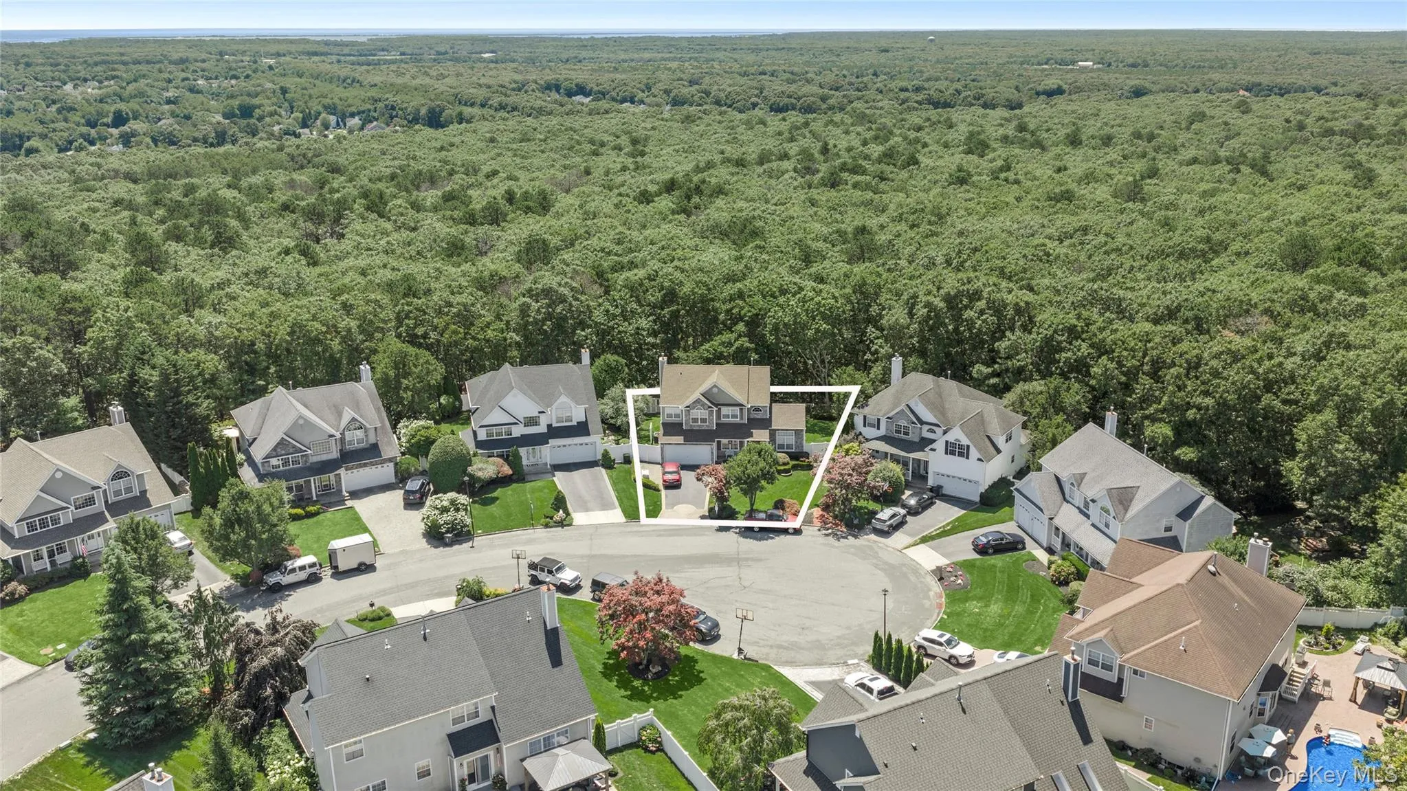 15 Scenicview Crescent, Brookhaven, NY, 4 Bedrooms Bedrooms, 10 Rooms Rooms,2 BathroomsBathrooms,Residential,For Rent,Scenicview,0,1032340 15 Scenicview Crescent, Brookhaven, NY, 4 Bedrooms Bedrooms, 10 Rooms Rooms,2 BathroomsBathrooms,Residential,For Rent,Scenicview,0,1032340