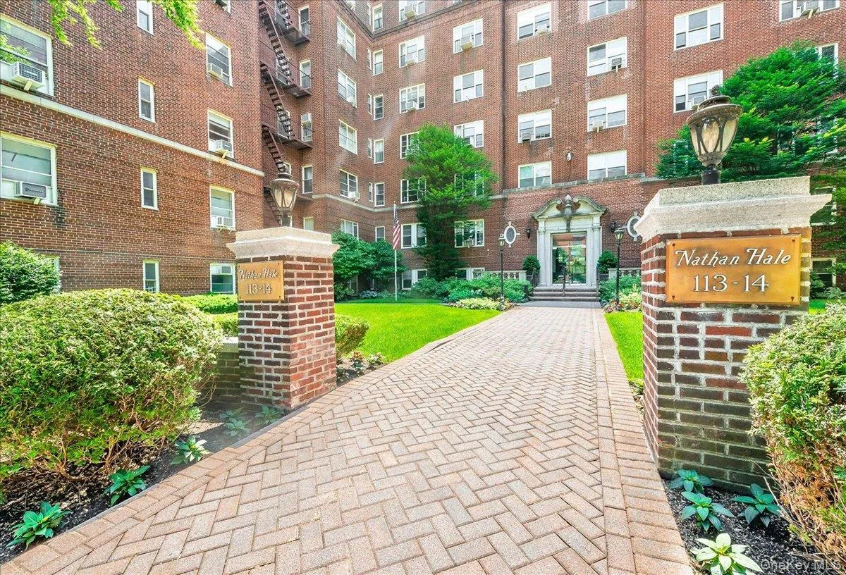 113-14 72nd Road, New York, NY, 1 Bedroom Bedrooms, 4 Rooms Rooms,1 BathroomBathrooms,Residential,For Rent,72nd,0,1032345 113-14 72nd Road, New York, NY, 1 Bedroom Bedrooms, 4 Rooms Rooms,1 BathroomBathrooms,Residential,For Rent,72nd,0,1032345