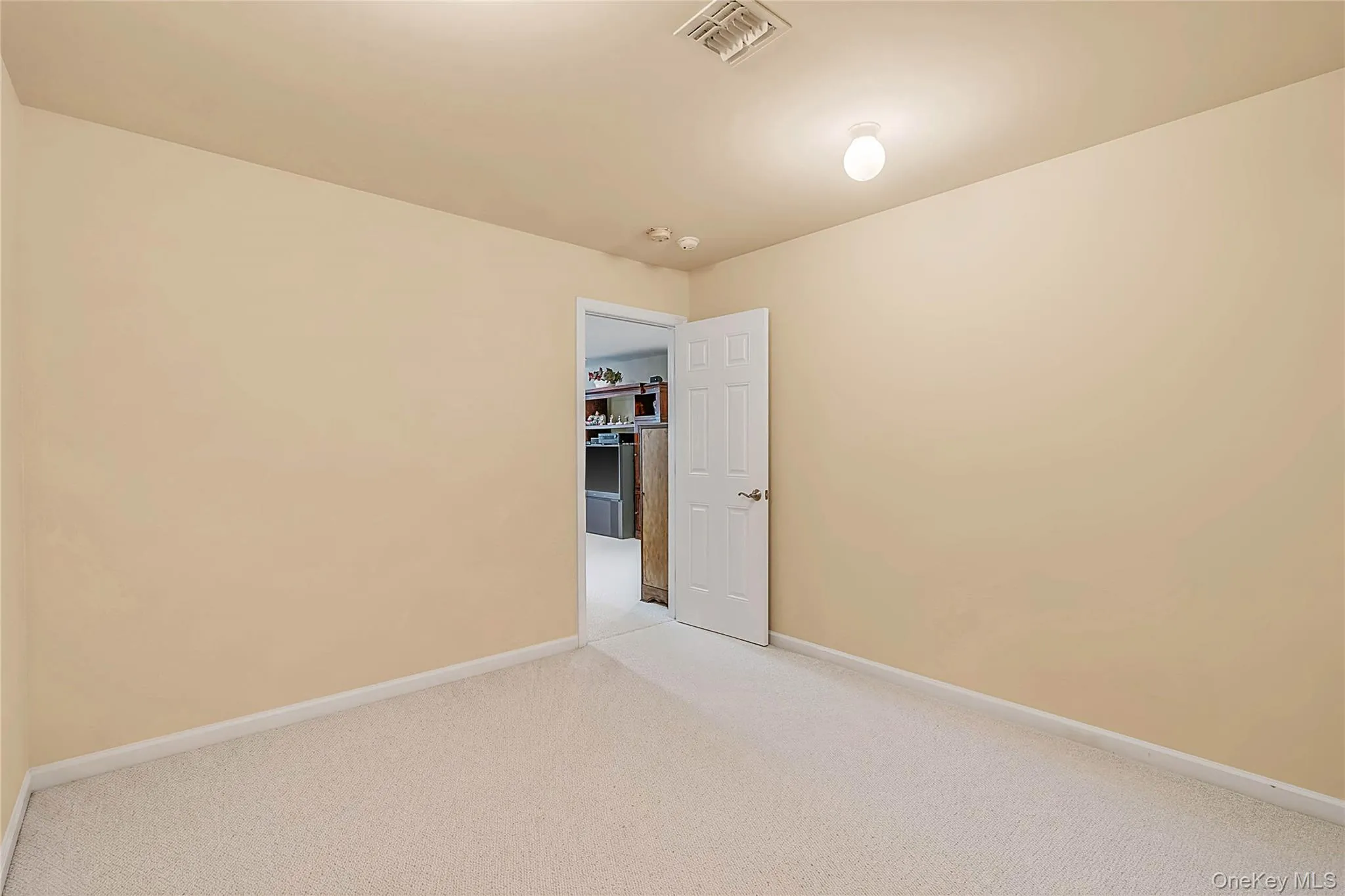 14 Concerto Drive, Brookhaven, NY, 2 Bedrooms Bedrooms, 8 Rooms Rooms,2 BathroomsBathrooms,Residential,For Rent,Concerto,0,1032348 14 Concerto Drive, Brookhaven, NY, 2 Bedrooms Bedrooms, 8 Rooms Rooms,2 BathroomsBathrooms,Residential,For Rent,Concerto,0,1032348