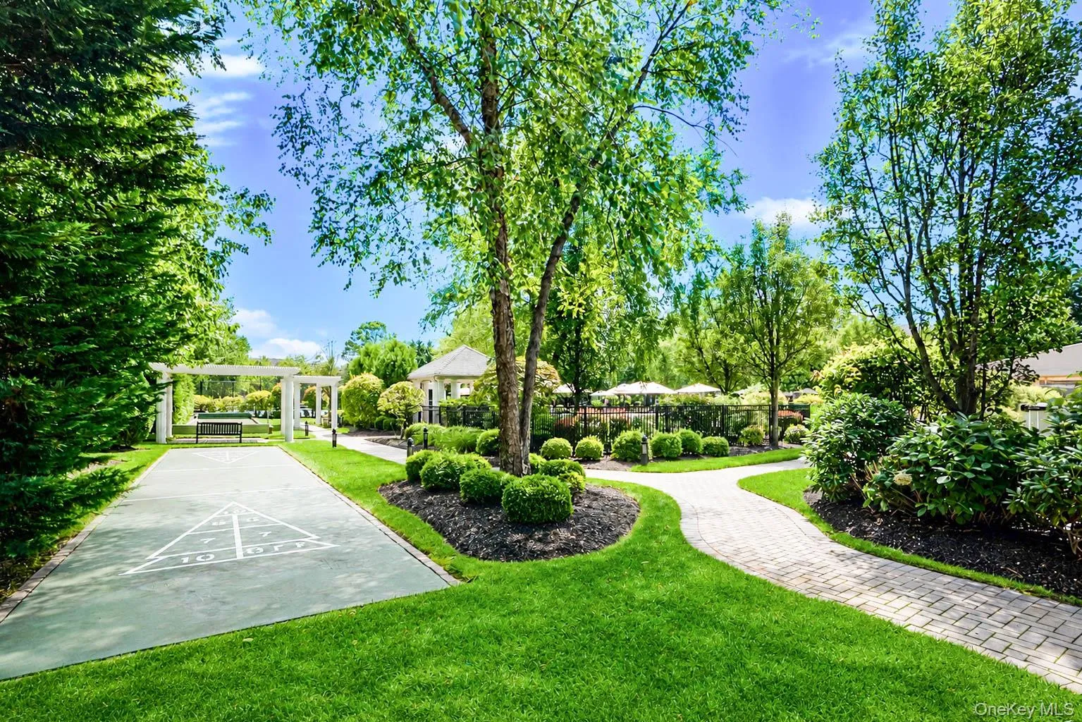 14 Concerto Drive, Brookhaven, NY, 2 Bedrooms Bedrooms, 8 Rooms Rooms,2 BathroomsBathrooms,Residential,For Rent,Concerto,0,1032348 14 Concerto Drive, Brookhaven, NY, 2 Bedrooms Bedrooms, 8 Rooms Rooms,2 BathroomsBathrooms,Residential,For Rent,Concerto,0,1032348
