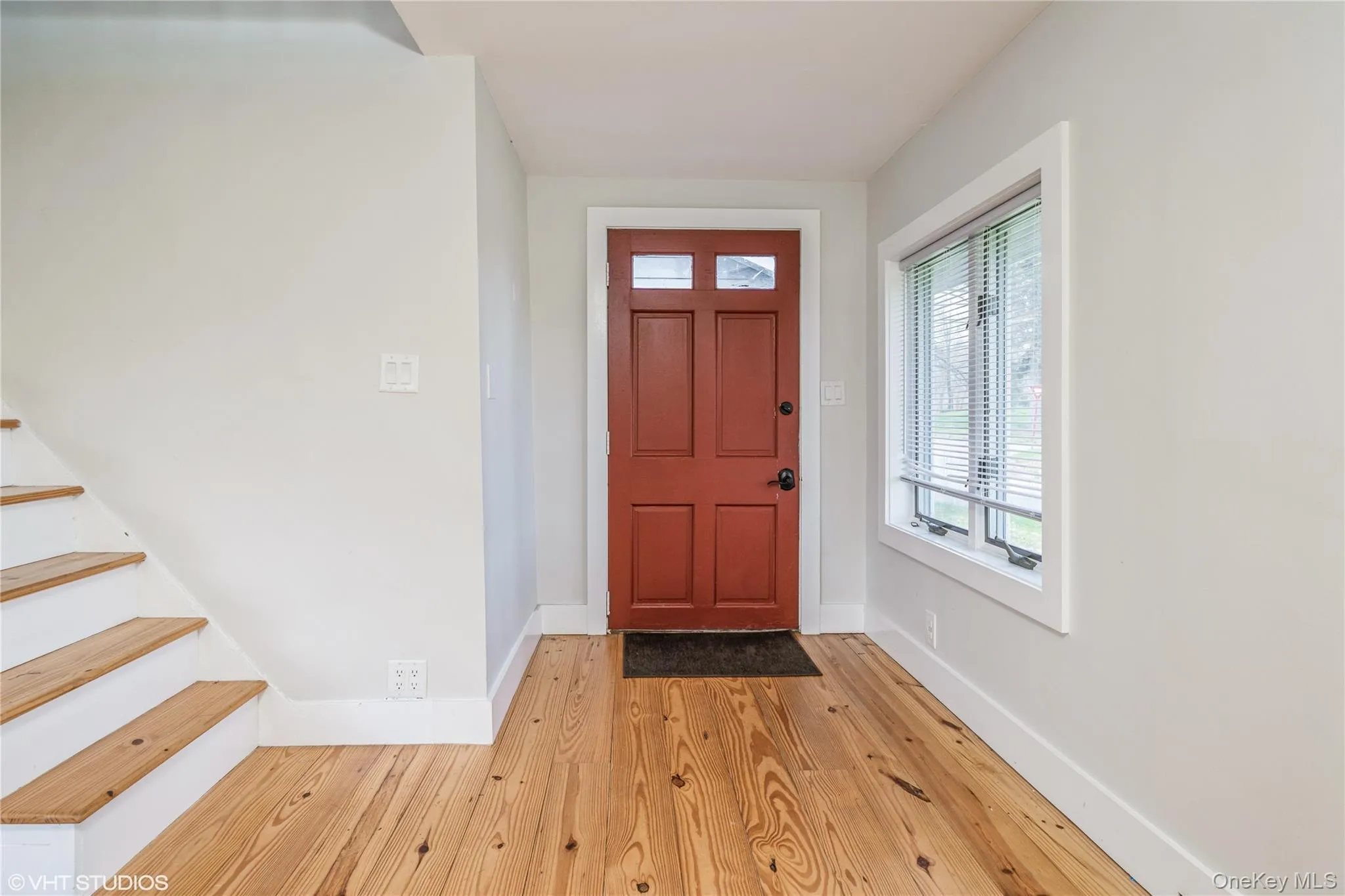 1392 Kings Highway, Chester Town, NY, 2 Bedrooms Bedrooms, 6 Rooms Rooms,1 BathroomBathrooms,Residential Lease,For Rent,Kings,0,1032356 1392 Kings Highway, Chester Town, NY, 2 Bedrooms Bedrooms, 6 Rooms Rooms,1 BathroomBathrooms,Residential Lease,For Rent,Kings,0,1032356