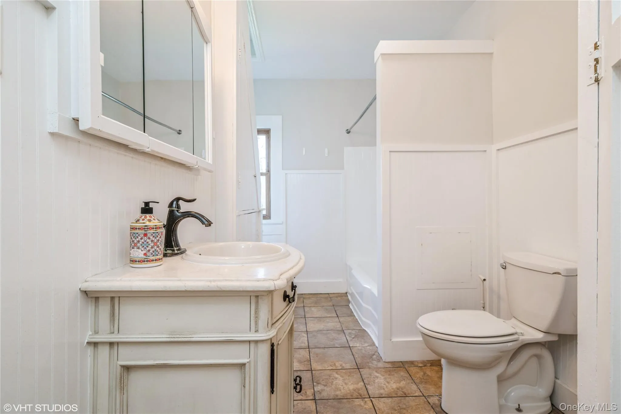 1392 Kings Highway, Chester Town, NY, 2 Bedrooms Bedrooms, 6 Rooms Rooms,1 BathroomBathrooms,Residential Lease,For Rent,Kings,0,1032356 1392 Kings Highway, Chester Town, NY, 2 Bedrooms Bedrooms, 6 Rooms Rooms,1 BathroomBathrooms,Residential Lease,For Rent,Kings,0,1032356