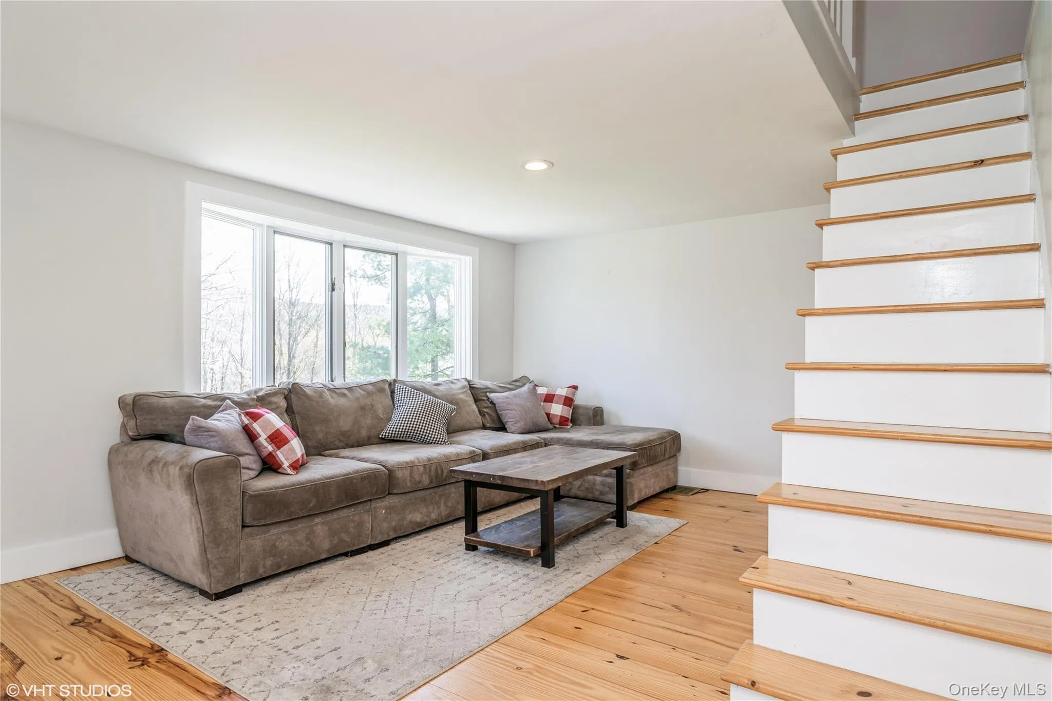 1392 Kings Highway, Chester Town, NY, 2 Bedrooms Bedrooms, 6 Rooms Rooms,1 BathroomBathrooms,Residential Lease,For Rent,Kings,0,1032356 1392 Kings Highway, Chester Town, NY, 2 Bedrooms Bedrooms, 6 Rooms Rooms,1 BathroomBathrooms,Residential Lease,For Rent,Kings,0,1032356