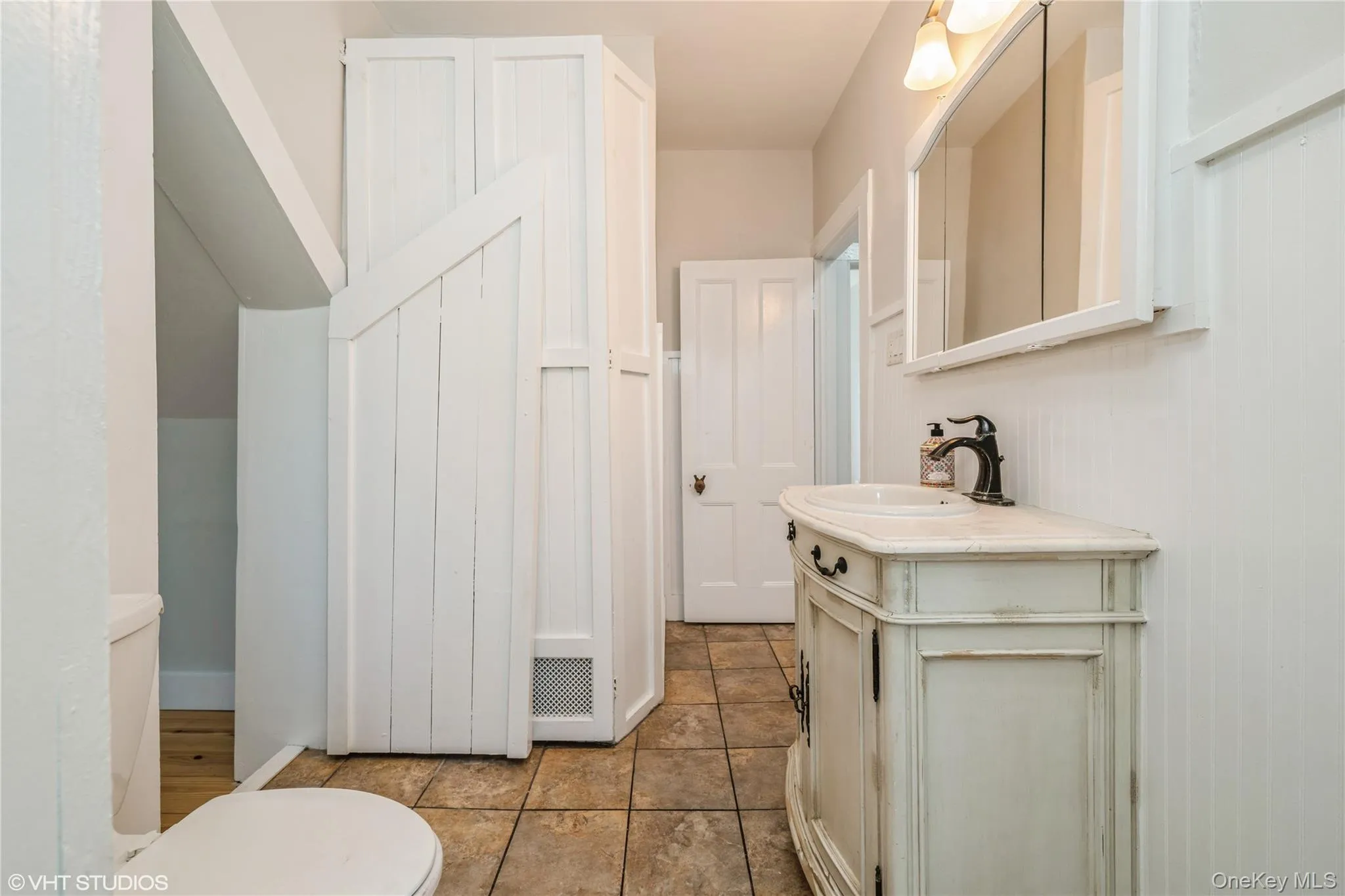 1392 Kings Highway, Chester Town, NY, 2 Bedrooms Bedrooms, 6 Rooms Rooms,1 BathroomBathrooms,Residential Lease,For Rent,Kings,0,1032356 1392 Kings Highway, Chester Town, NY, 2 Bedrooms Bedrooms, 6 Rooms Rooms,1 BathroomBathrooms,Residential Lease,For Rent,Kings,0,1032356
