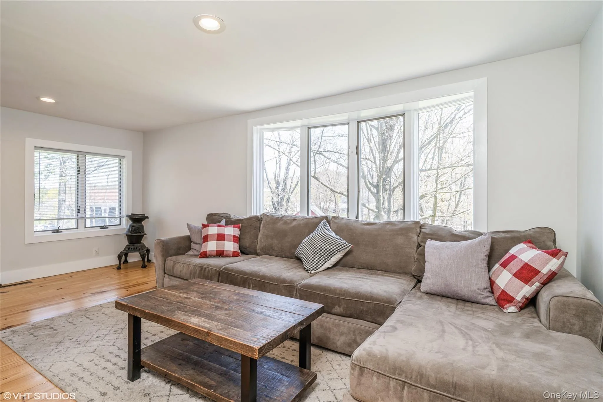 1392 Kings Highway, Chester Town, NY, 2 Bedrooms Bedrooms, 6 Rooms Rooms,1 BathroomBathrooms,Residential Lease,For Rent,Kings,0,1032356 1392 Kings Highway, Chester Town, NY, 2 Bedrooms Bedrooms, 6 Rooms Rooms,1 BathroomBathrooms,Residential Lease,For Rent,Kings,0,1032356