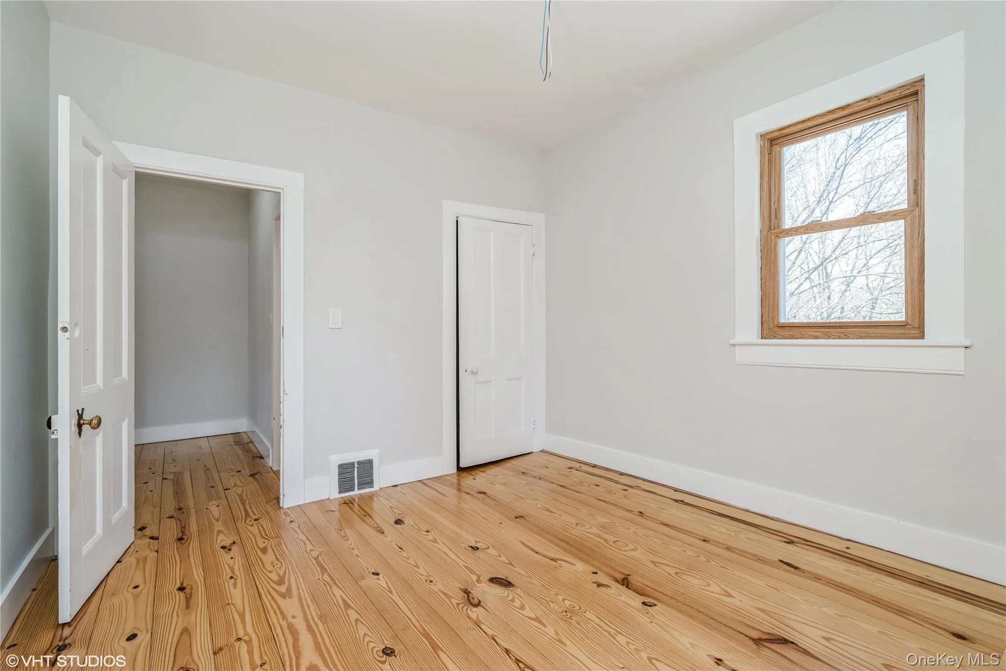 1392 Kings Highway, Chester Town, NY, 2 Bedrooms Bedrooms, 6 Rooms Rooms,1 BathroomBathrooms,Residential Lease,For Rent,Kings,0,1032356 1392 Kings Highway, Chester Town, NY, 2 Bedrooms Bedrooms, 6 Rooms Rooms,1 BathroomBathrooms,Residential Lease,For Rent,Kings,0,1032356