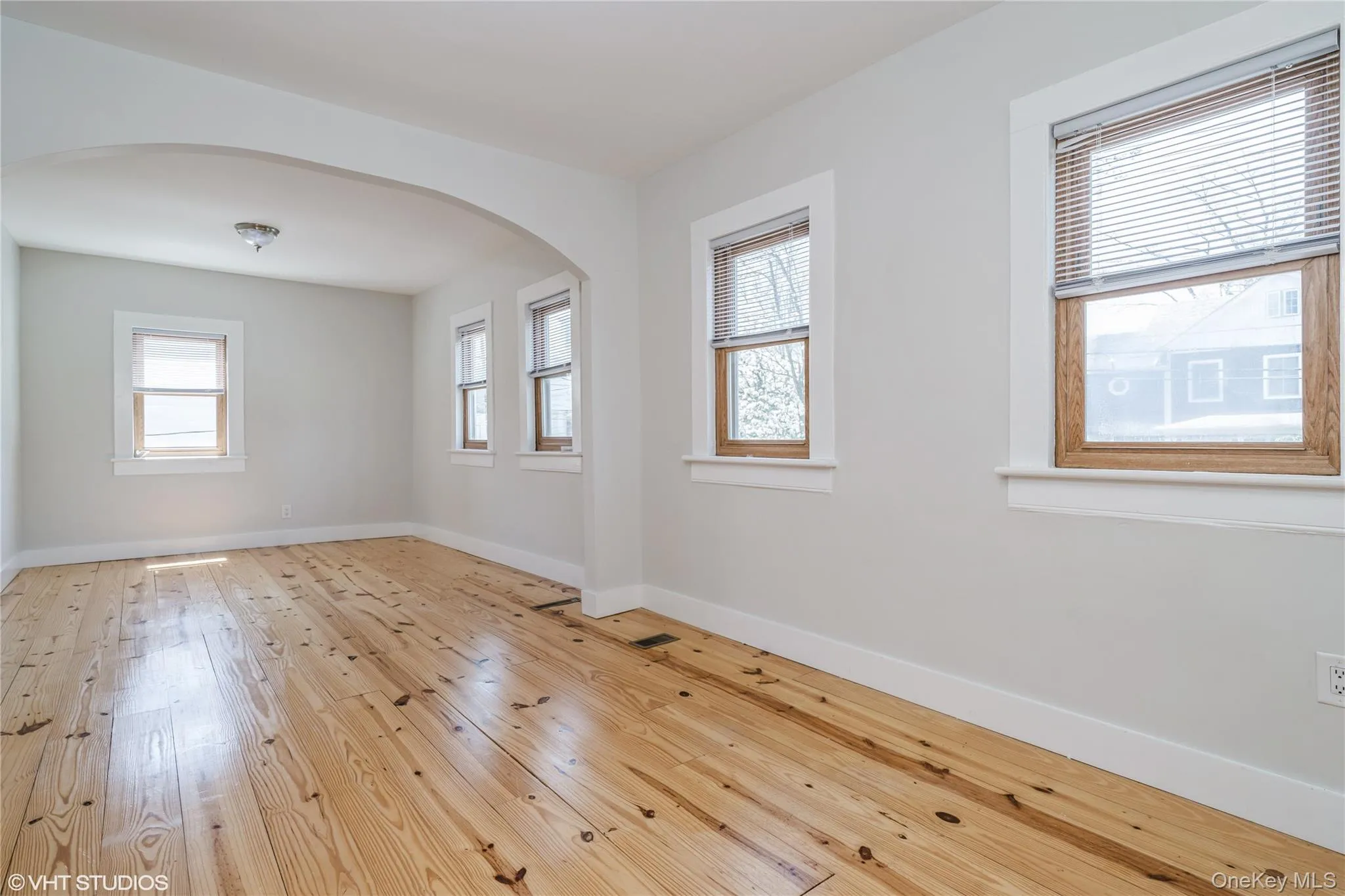 1392 Kings Highway, Chester Town, NY, 2 Bedrooms Bedrooms, 6 Rooms Rooms,1 BathroomBathrooms,Residential Lease,For Rent,Kings,0,1032356 1392 Kings Highway, Chester Town, NY, 2 Bedrooms Bedrooms, 6 Rooms Rooms,1 BathroomBathrooms,Residential Lease,For Rent,Kings,0,1032356