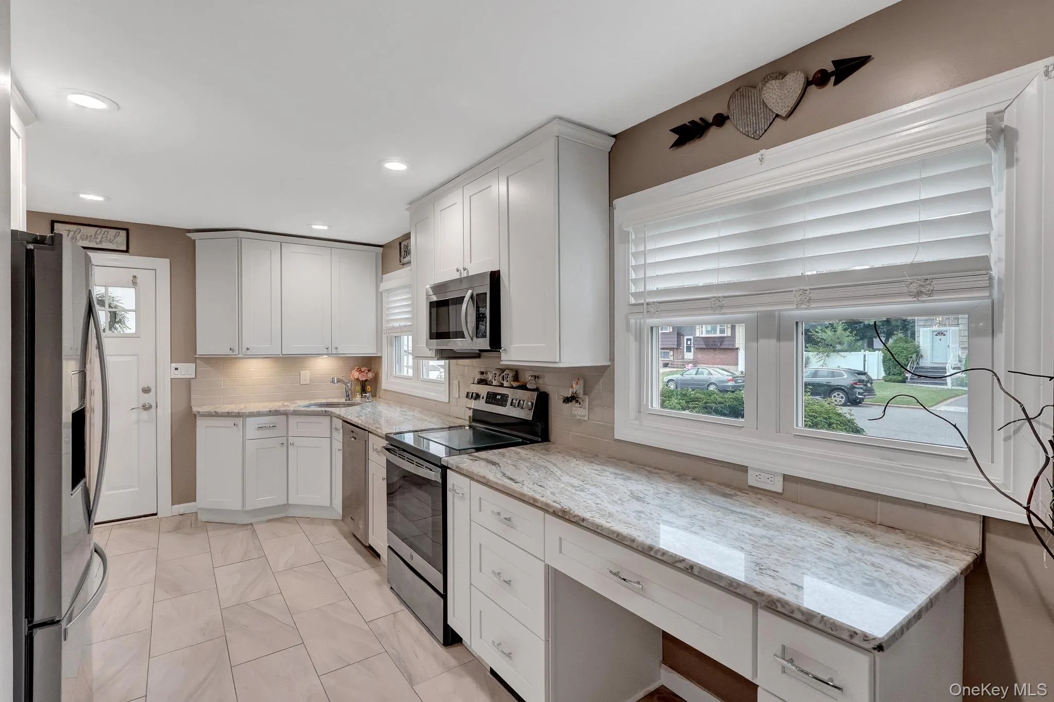 121 Wright Avenue, Babylon, NY, 4 Bedrooms Bedrooms, 7 Rooms Rooms,4 BathroomsBathrooms,Residential,For Rent,Wright,0,1032359 121 Wright Avenue, Babylon, NY, 4 Bedrooms Bedrooms, 7 Rooms Rooms,4 BathroomsBathrooms,Residential,For Rent,Wright,0,1032359