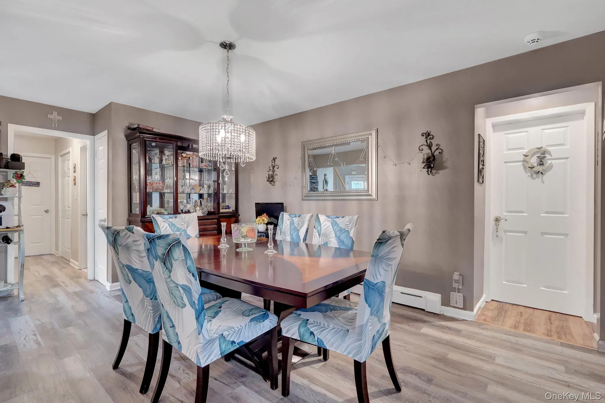 121 Wright Avenue, Babylon, NY, 4 Bedrooms Bedrooms, 7 Rooms Rooms,4 BathroomsBathrooms,Residential,For Rent,Wright,0,1032359 121 Wright Avenue, Babylon, NY, 4 Bedrooms Bedrooms, 7 Rooms Rooms,4 BathroomsBathrooms,Residential,For Rent,Wright,0,1032359