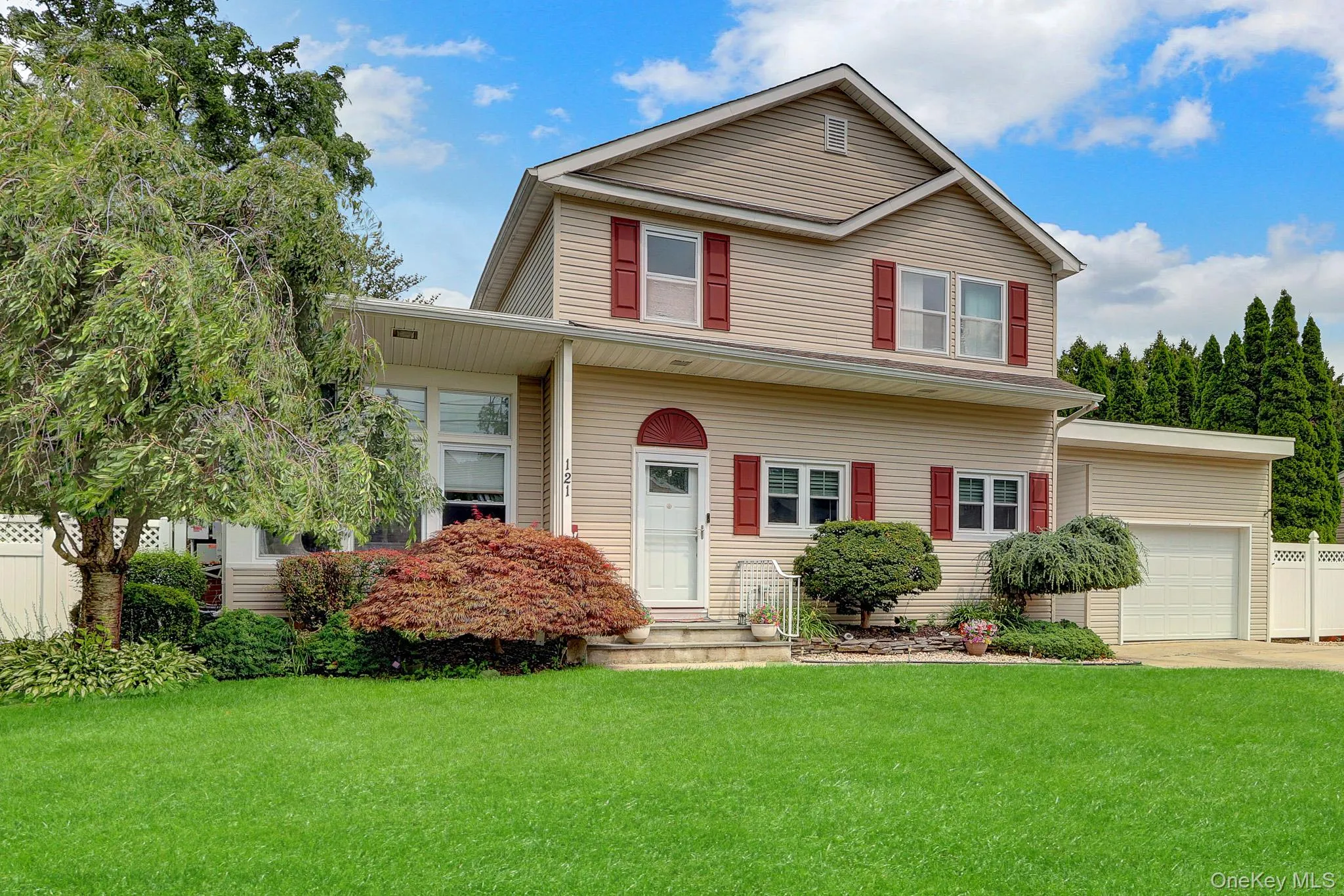 121 Wright Avenue, Babylon, NY, 4 Bedrooms Bedrooms, 7 Rooms Rooms,4 BathroomsBathrooms,Residential,For Rent,Wright,0,1032359 121 Wright Avenue, Babylon, NY, 4 Bedrooms Bedrooms, 7 Rooms Rooms,4 BathroomsBathrooms,Residential,For Rent,Wright,0,1032359