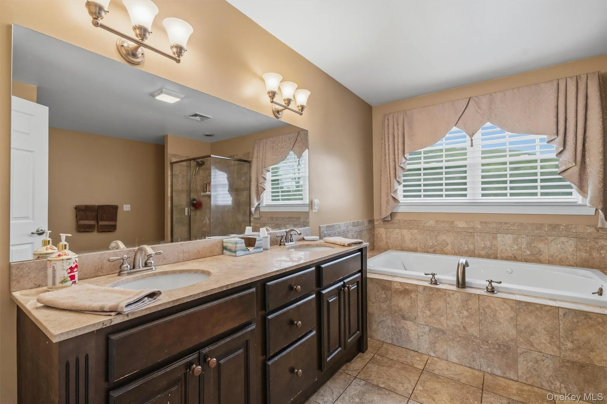 7 Seaman Court, Woodbury, NY, 4 Bedrooms Bedrooms, 11 Rooms Rooms,2 BathroomsBathrooms,Residential,For Rent,Seaman,0,1032361 7 Seaman Court, Woodbury, NY, 4 Bedrooms Bedrooms, 11 Rooms Rooms,2 BathroomsBathrooms,Residential,For Rent,Seaman,0,1032361