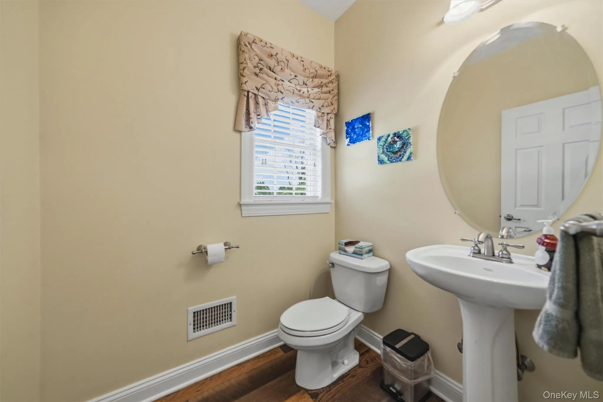 7 Seaman Court, Woodbury, NY, 4 Bedrooms Bedrooms, 11 Rooms Rooms,2 BathroomsBathrooms,Residential,For Rent,Seaman,0,1032361 7 Seaman Court, Woodbury, NY, 4 Bedrooms Bedrooms, 11 Rooms Rooms,2 BathroomsBathrooms,Residential,For Rent,Seaman,0,1032361