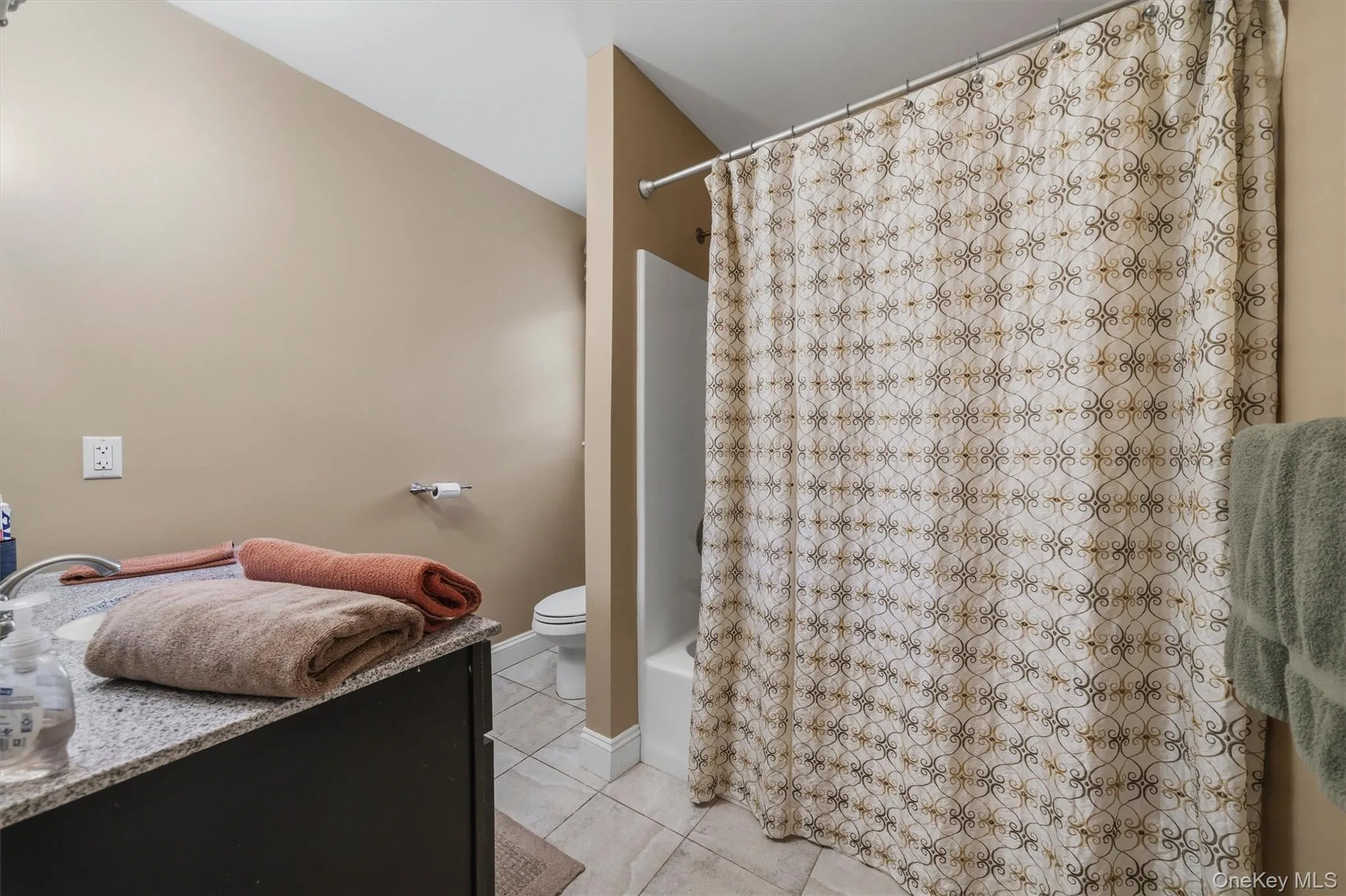 7 Seaman Court, Woodbury, NY, 4 Bedrooms Bedrooms, 11 Rooms Rooms,2 BathroomsBathrooms,Residential,For Rent,Seaman,0,1032361 7 Seaman Court, Woodbury, NY, 4 Bedrooms Bedrooms, 11 Rooms Rooms,2 BathroomsBathrooms,Residential,For Rent,Seaman,0,1032361