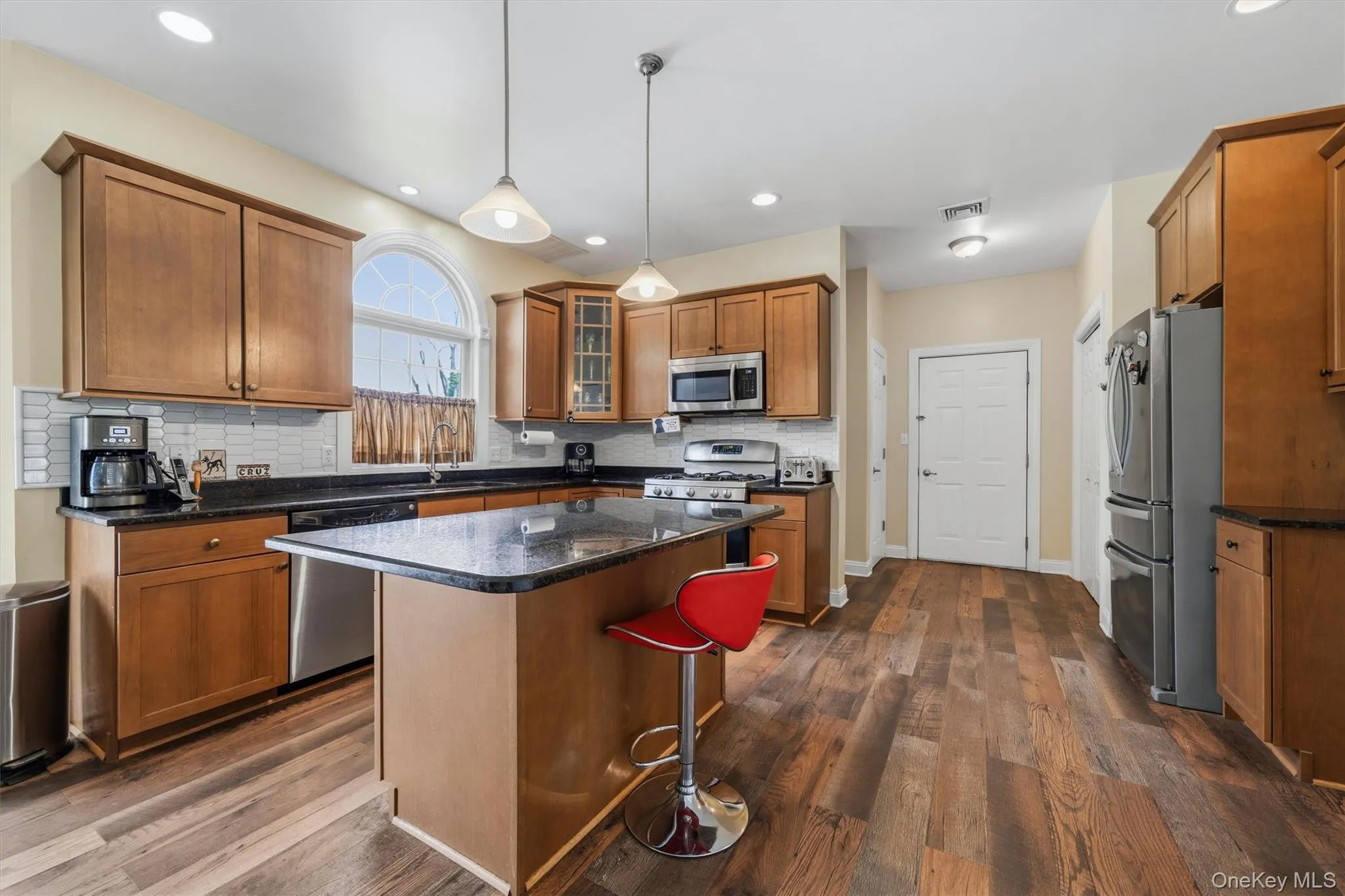 7 Seaman Court, Woodbury, NY, 4 Bedrooms Bedrooms, 11 Rooms Rooms,2 BathroomsBathrooms,Residential,For Rent,Seaman,0,1032361 7 Seaman Court, Woodbury, NY, 4 Bedrooms Bedrooms, 11 Rooms Rooms,2 BathroomsBathrooms,Residential,For Rent,Seaman,0,1032361