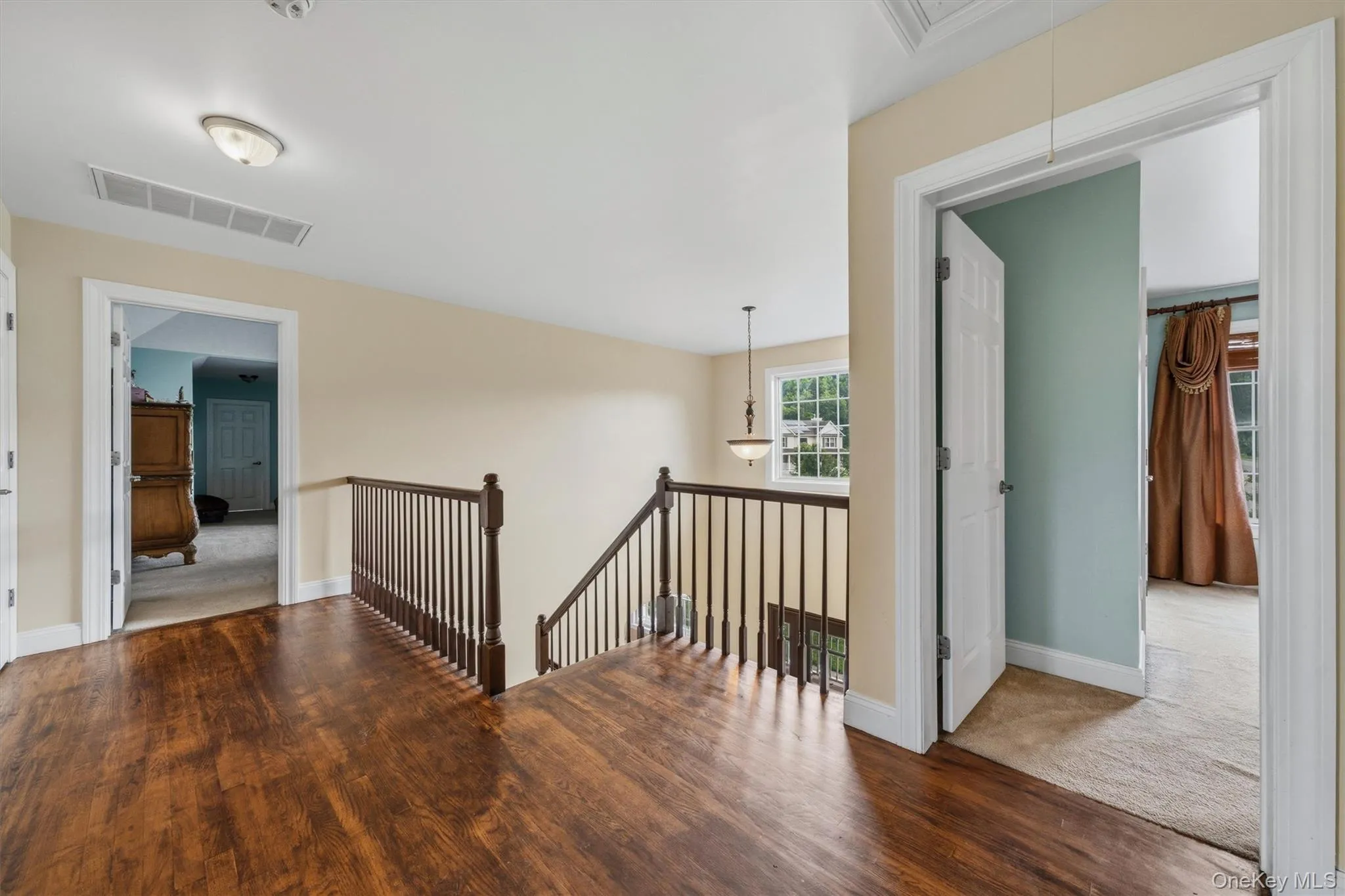 7 Seaman Court, Woodbury, NY, 4 Bedrooms Bedrooms, 11 Rooms Rooms,2 BathroomsBathrooms,Residential,For Rent,Seaman,0,1032361 7 Seaman Court, Woodbury, NY, 4 Bedrooms Bedrooms, 11 Rooms Rooms,2 BathroomsBathrooms,Residential,For Rent,Seaman,0,1032361