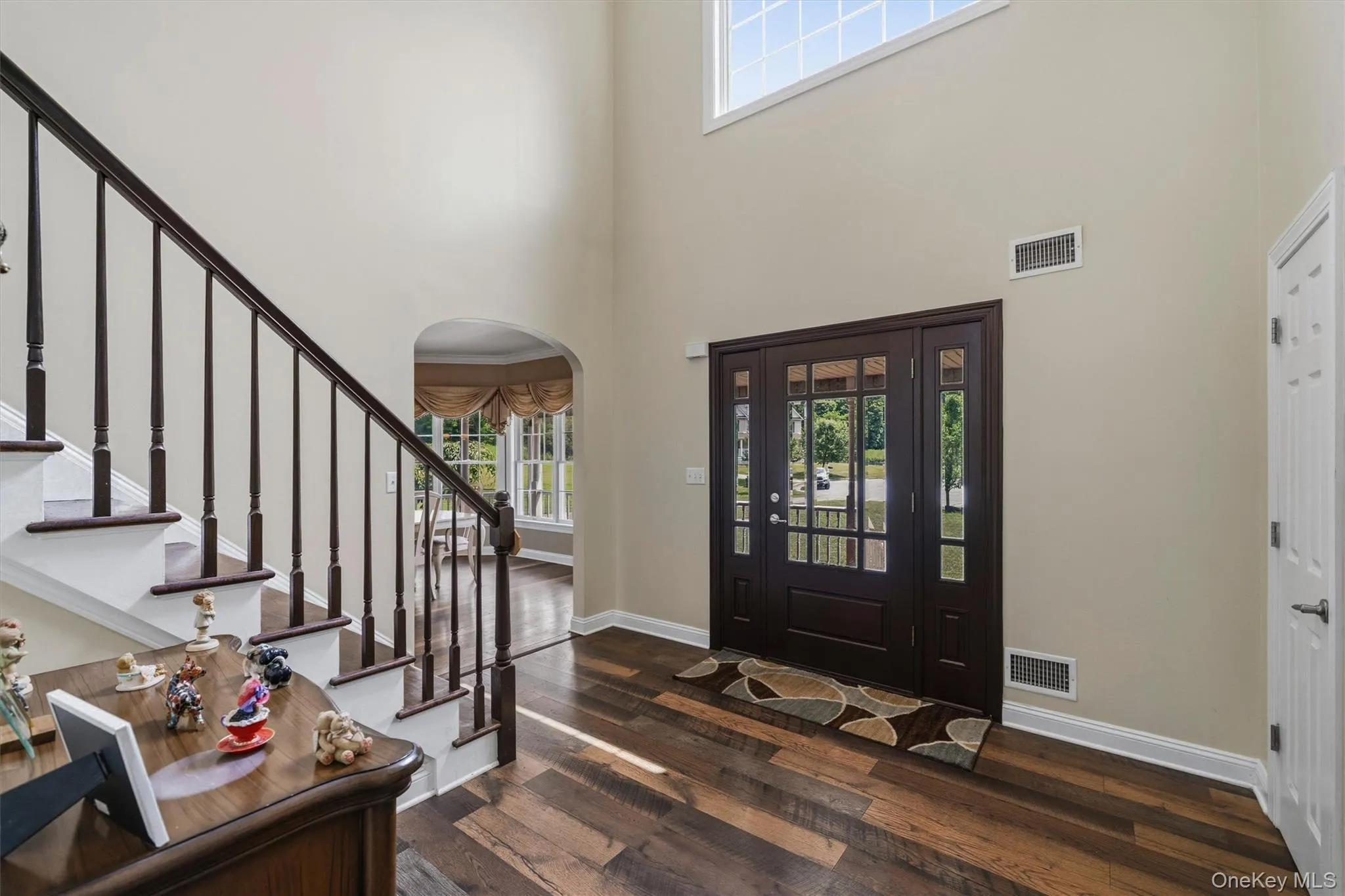 7 Seaman Court, Woodbury, NY, 4 Bedrooms Bedrooms, 11 Rooms Rooms,2 BathroomsBathrooms,Residential,For Rent,Seaman,0,1032361 7 Seaman Court, Woodbury, NY, 4 Bedrooms Bedrooms, 11 Rooms Rooms,2 BathroomsBathrooms,Residential,For Rent,Seaman,0,1032361