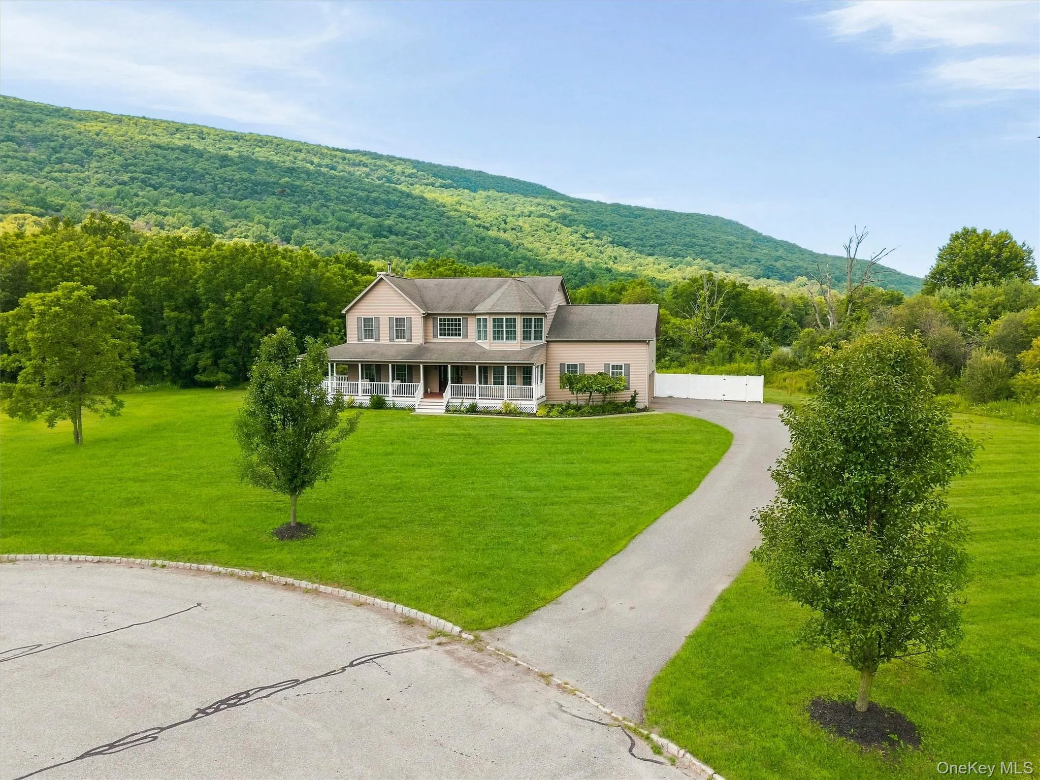 7 Seaman Court, Woodbury, NY, 4 Bedrooms Bedrooms, 11 Rooms Rooms,2 BathroomsBathrooms,Residential,For Rent,Seaman,0,1032361 7 Seaman Court, Woodbury, NY, 4 Bedrooms Bedrooms, 11 Rooms Rooms,2 BathroomsBathrooms,Residential,For Rent,Seaman,0,1032361