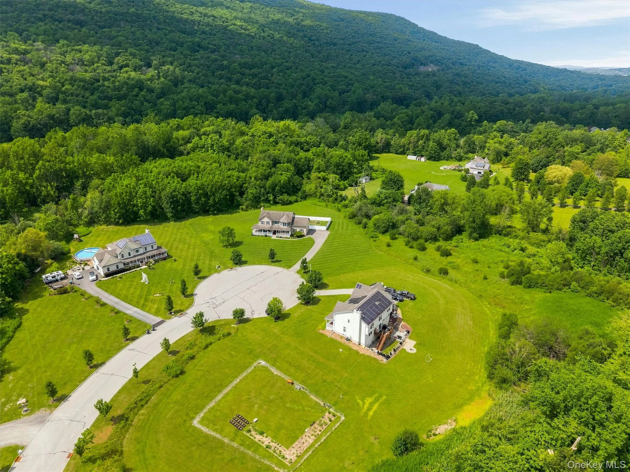 7 Seaman Court, Woodbury, NY, 4 Bedrooms Bedrooms, 11 Rooms Rooms,2 BathroomsBathrooms,Residential,For Rent,Seaman,0,1032361 7 Seaman Court, Woodbury, NY, 4 Bedrooms Bedrooms, 11 Rooms Rooms,2 BathroomsBathrooms,Residential,For Rent,Seaman,0,1032361