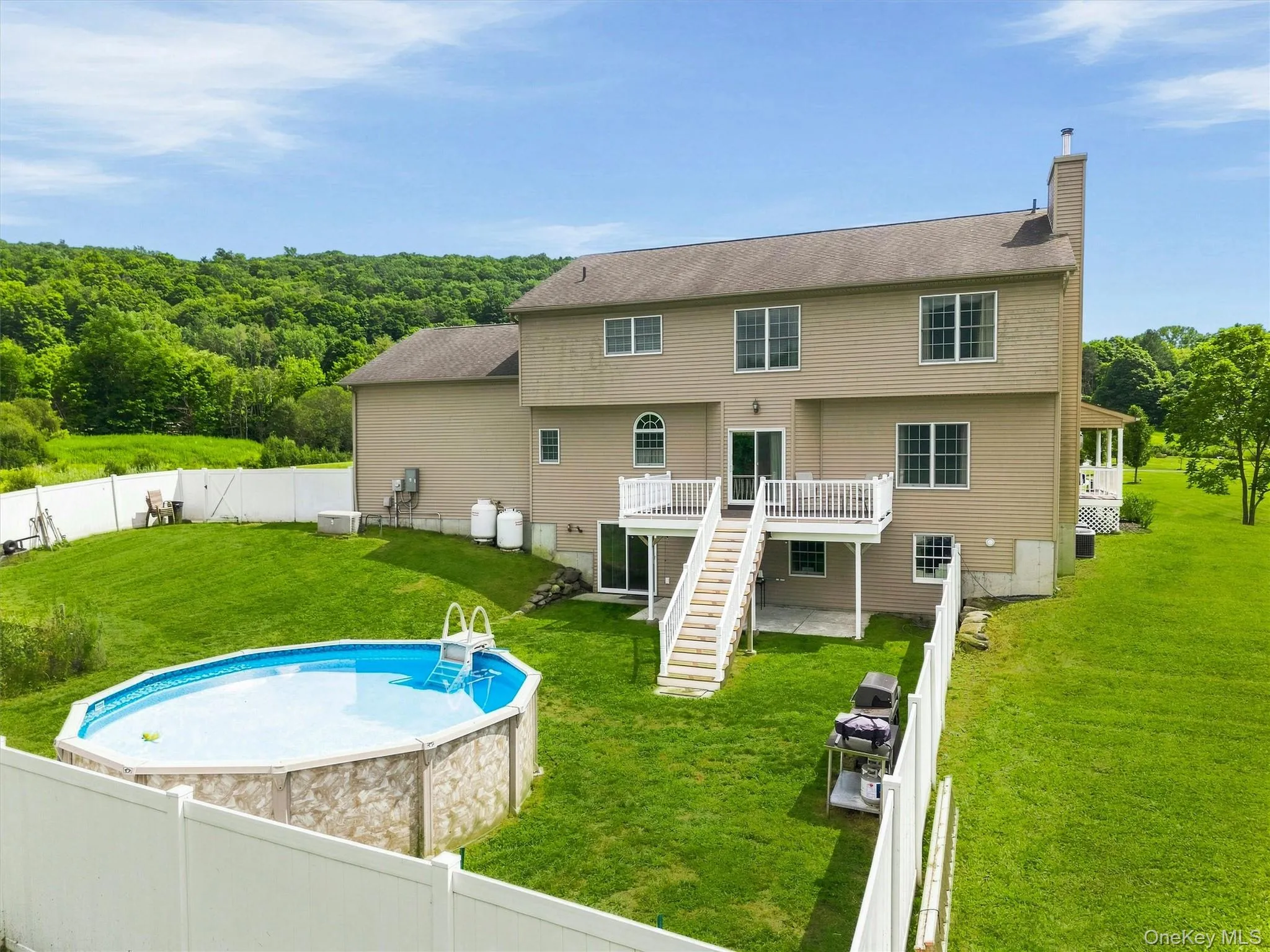 7 Seaman Court, Woodbury, NY, 4 Bedrooms Bedrooms, 11 Rooms Rooms,2 BathroomsBathrooms,Residential,For Rent,Seaman,0,1032361 7 Seaman Court, Woodbury, NY, 4 Bedrooms Bedrooms, 11 Rooms Rooms,2 BathroomsBathrooms,Residential,For Rent,Seaman,0,1032361