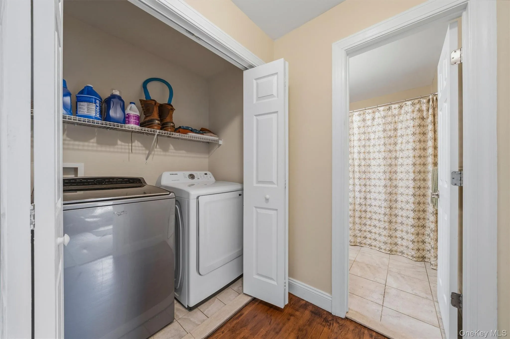 7 Seaman Court, Woodbury, NY, 4 Bedrooms Bedrooms, 11 Rooms Rooms,2 BathroomsBathrooms,Residential,For Rent,Seaman,0,1032361 7 Seaman Court, Woodbury, NY, 4 Bedrooms Bedrooms, 11 Rooms Rooms,2 BathroomsBathrooms,Residential,For Rent,Seaman,0,1032361