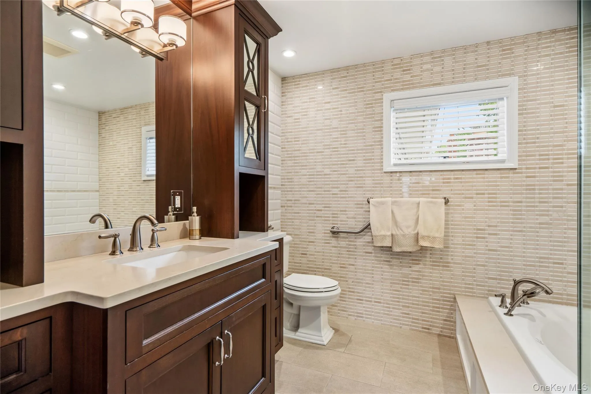 15 Hunt Court, North Hempstead, NY, 5 Bedrooms Bedrooms, 11 Rooms Rooms,2 BathroomsBathrooms,Residential,For Rent,Hunt,0,1032368 15 Hunt Court, North Hempstead, NY, 5 Bedrooms Bedrooms, 11 Rooms Rooms,2 BathroomsBathrooms,Residential,For Rent,Hunt,0,1032368