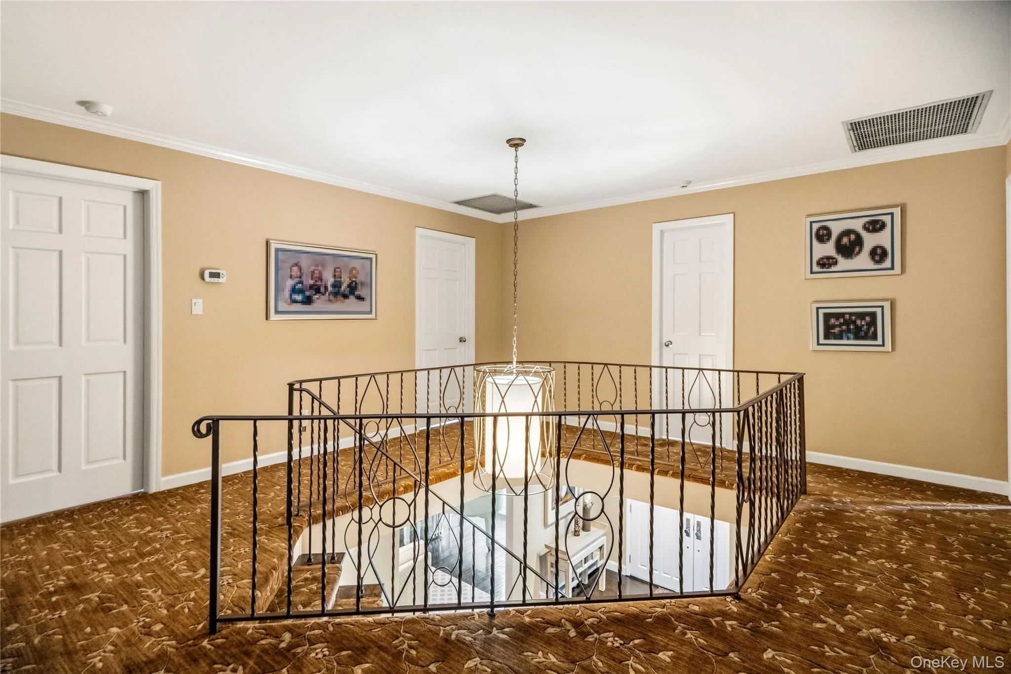 15 Hunt Court, North Hempstead, NY, 5 Bedrooms Bedrooms, 11 Rooms Rooms,2 BathroomsBathrooms,Residential,For Rent,Hunt,0,1032368 15 Hunt Court, North Hempstead, NY, 5 Bedrooms Bedrooms, 11 Rooms Rooms,2 BathroomsBathrooms,Residential,For Rent,Hunt,0,1032368