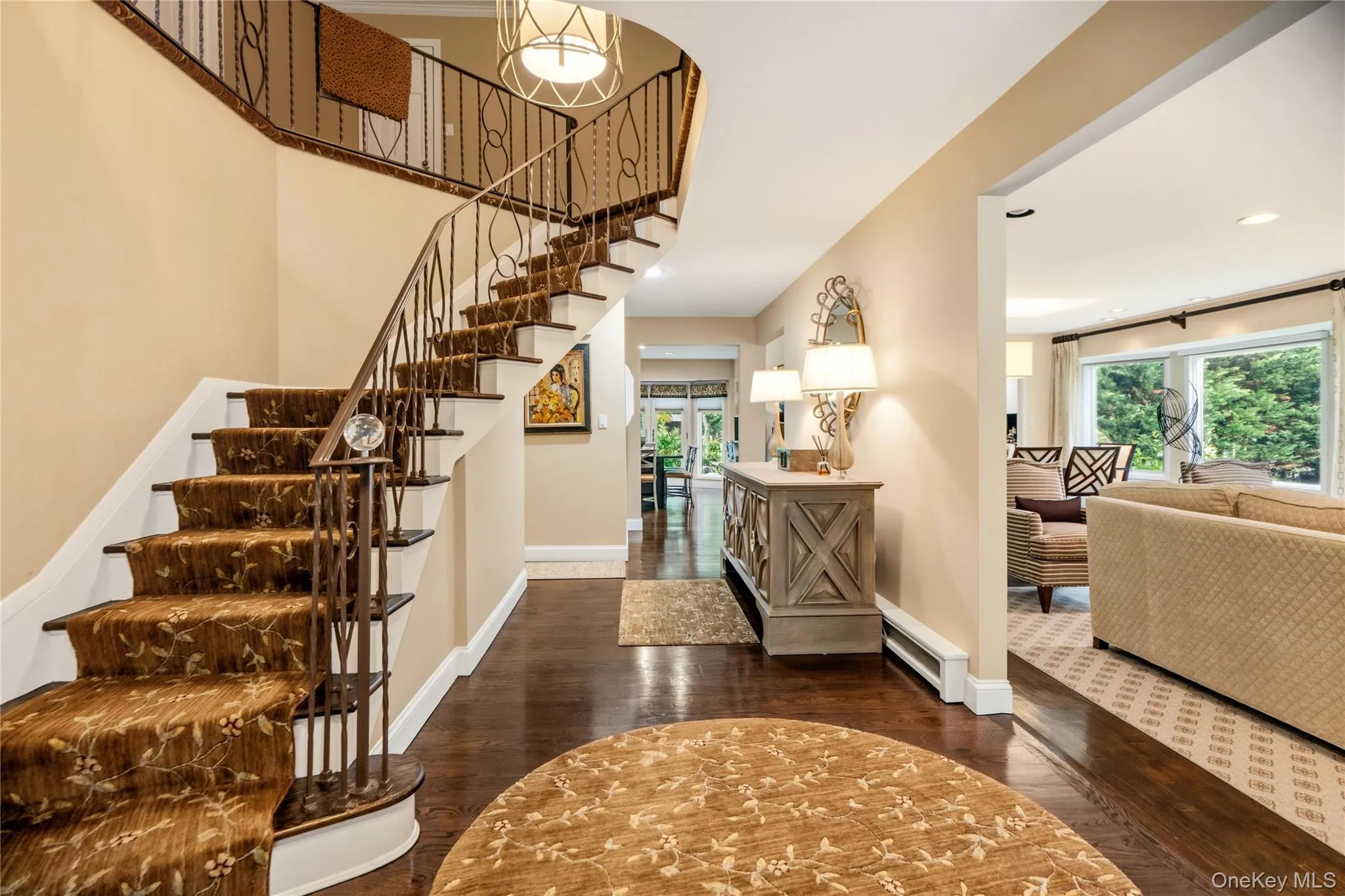 15 Hunt Court, North Hempstead, NY, 5 Bedrooms Bedrooms, 11 Rooms Rooms,2 BathroomsBathrooms,Residential,For Rent,Hunt,0,1032368 15 Hunt Court, North Hempstead, NY, 5 Bedrooms Bedrooms, 11 Rooms Rooms,2 BathroomsBathrooms,Residential,For Rent,Hunt,0,1032368