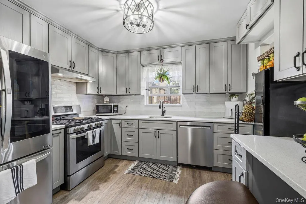 30 Fred Hect Road, Ramapo, NY, 4 Bedrooms Bedrooms, 9 Rooms Rooms,2 BathroomsBathrooms,Residential,For Rent,Fred Hect,0,1032371 30 Fred Hect Road, Ramapo, NY, 4 Bedrooms Bedrooms, 9 Rooms Rooms,2 BathroomsBathrooms,Residential,For Rent,Fred Hect,0,1032371