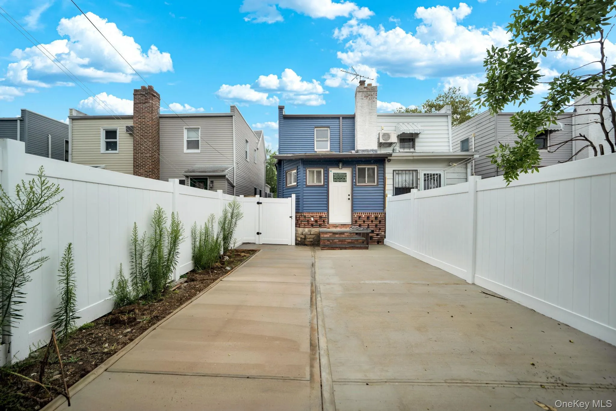 1852 34th Street, New York, NY, 3 Bedrooms Bedrooms, 6 Rooms Rooms,2 BathroomsBathrooms,Residential,For Rent,34th,0,1032375 1852 34th Street, New York, NY, 3 Bedrooms Bedrooms, 6 Rooms Rooms,2 BathroomsBathrooms,Residential,For Rent,34th,0,1032375