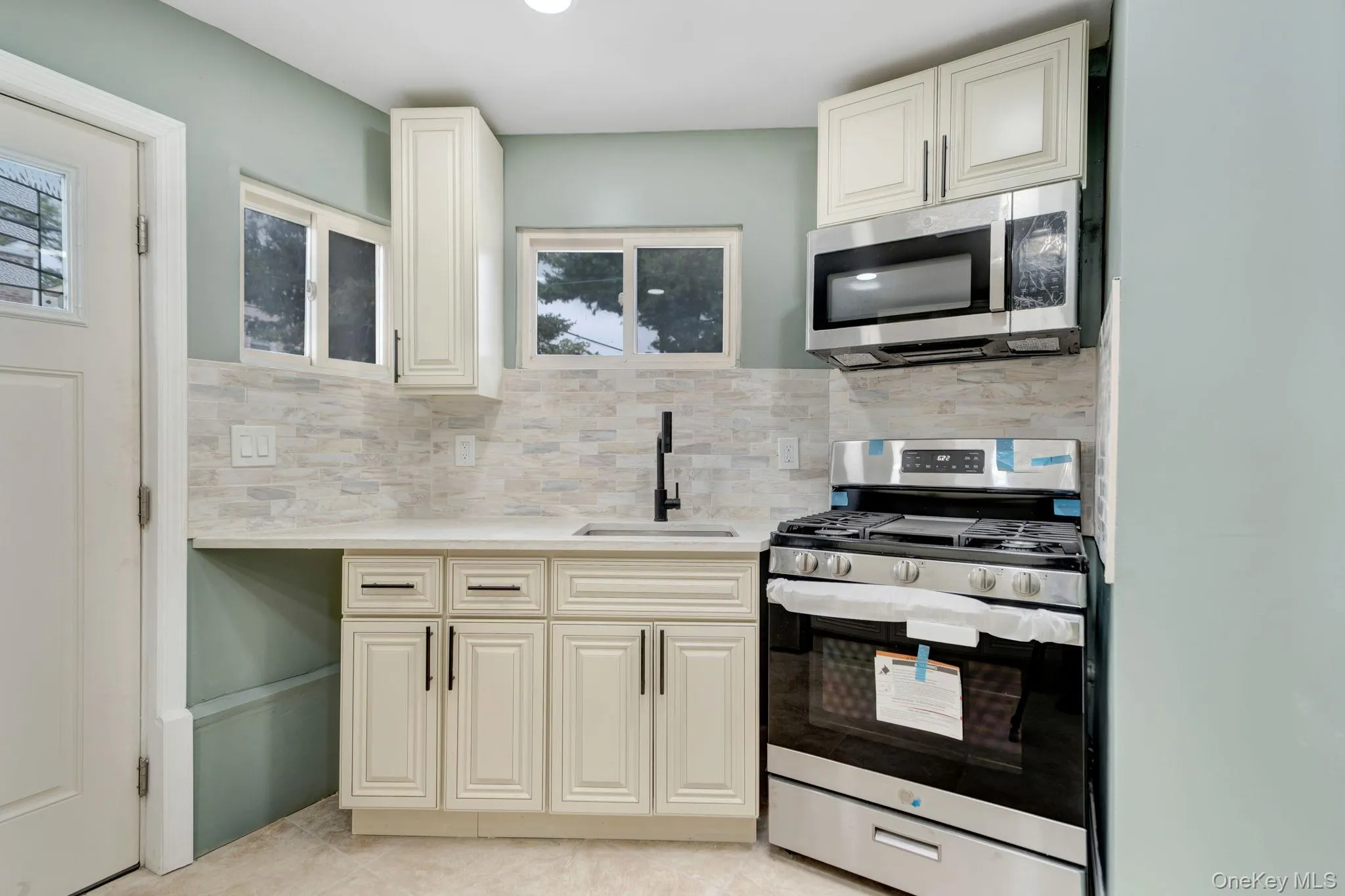 1852 34th Street, New York, NY, 3 Bedrooms Bedrooms, 6 Rooms Rooms,2 BathroomsBathrooms,Residential,For Rent,34th,0,1032375 1852 34th Street, New York, NY, 3 Bedrooms Bedrooms, 6 Rooms Rooms,2 BathroomsBathrooms,Residential,For Rent,34th,0,1032375
