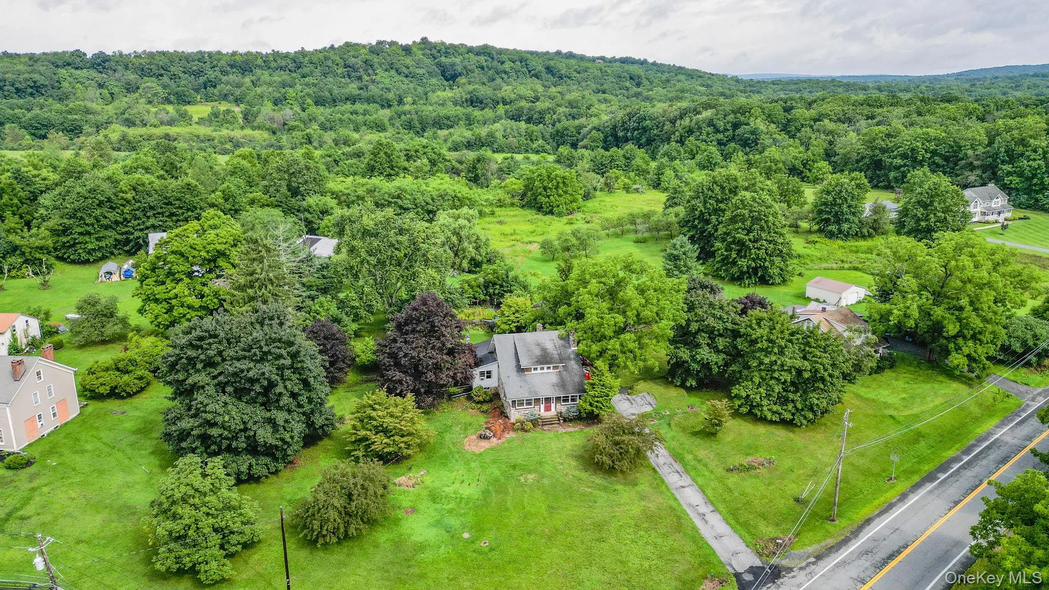 1 County Route 49, Wawayanda, NY, 3 Bedrooms Bedrooms, 10 Rooms Rooms,2 BathroomsBathrooms,Residential,For Rent,County Route 49,0,1032381 1 County Route 49, Wawayanda, NY, 3 Bedrooms Bedrooms, 10 Rooms Rooms,2 BathroomsBathrooms,Residential,For Rent,County Route 49,0,1032381