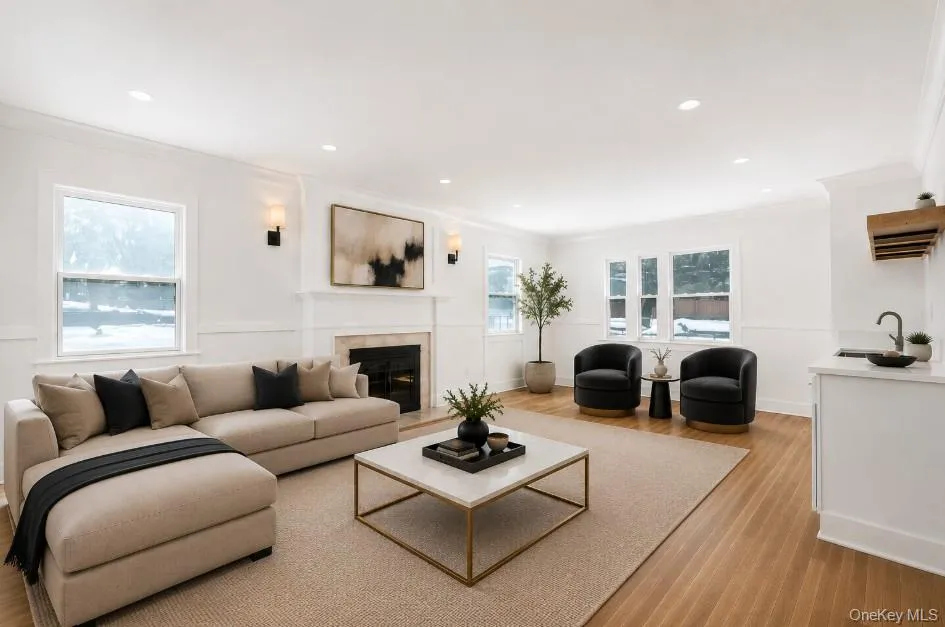 75 Centerport Road, Huntington, NY, 7 Bedrooms Bedrooms, 14 Rooms Rooms,5 BathroomsBathrooms,Residential,For Rent,Centerport,0,1032383 75 Centerport Road, Huntington, NY, 7 Bedrooms Bedrooms, 14 Rooms Rooms,5 BathroomsBathrooms,Residential,For Rent,Centerport,0,1032383