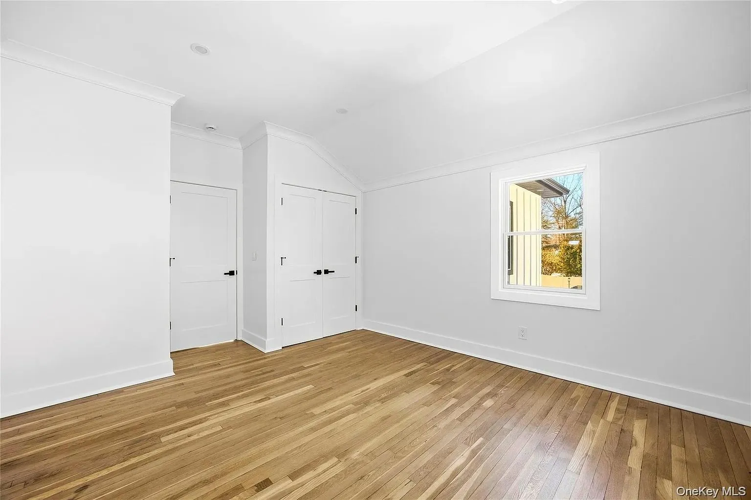 75 Centerport Road, Huntington, NY, 7 Bedrooms Bedrooms, 14 Rooms Rooms,5 BathroomsBathrooms,Residential,For Rent,Centerport,0,1032383 75 Centerport Road, Huntington, NY, 7 Bedrooms Bedrooms, 14 Rooms Rooms,5 BathroomsBathrooms,Residential,For Rent,Centerport,0,1032383