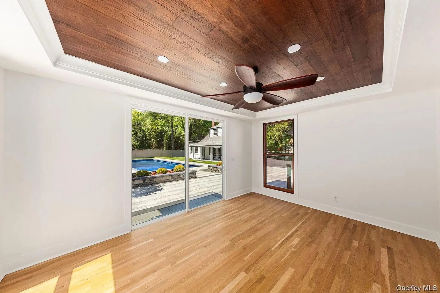 75 Centerport Road, Huntington, NY, 7 Bedrooms Bedrooms, 14 Rooms Rooms,5 BathroomsBathrooms,Residential,For Rent,Centerport,0,1032383 75 Centerport Road, Huntington, NY, 7 Bedrooms Bedrooms, 14 Rooms Rooms,5 BathroomsBathrooms,Residential,For Rent,Centerport,0,1032383