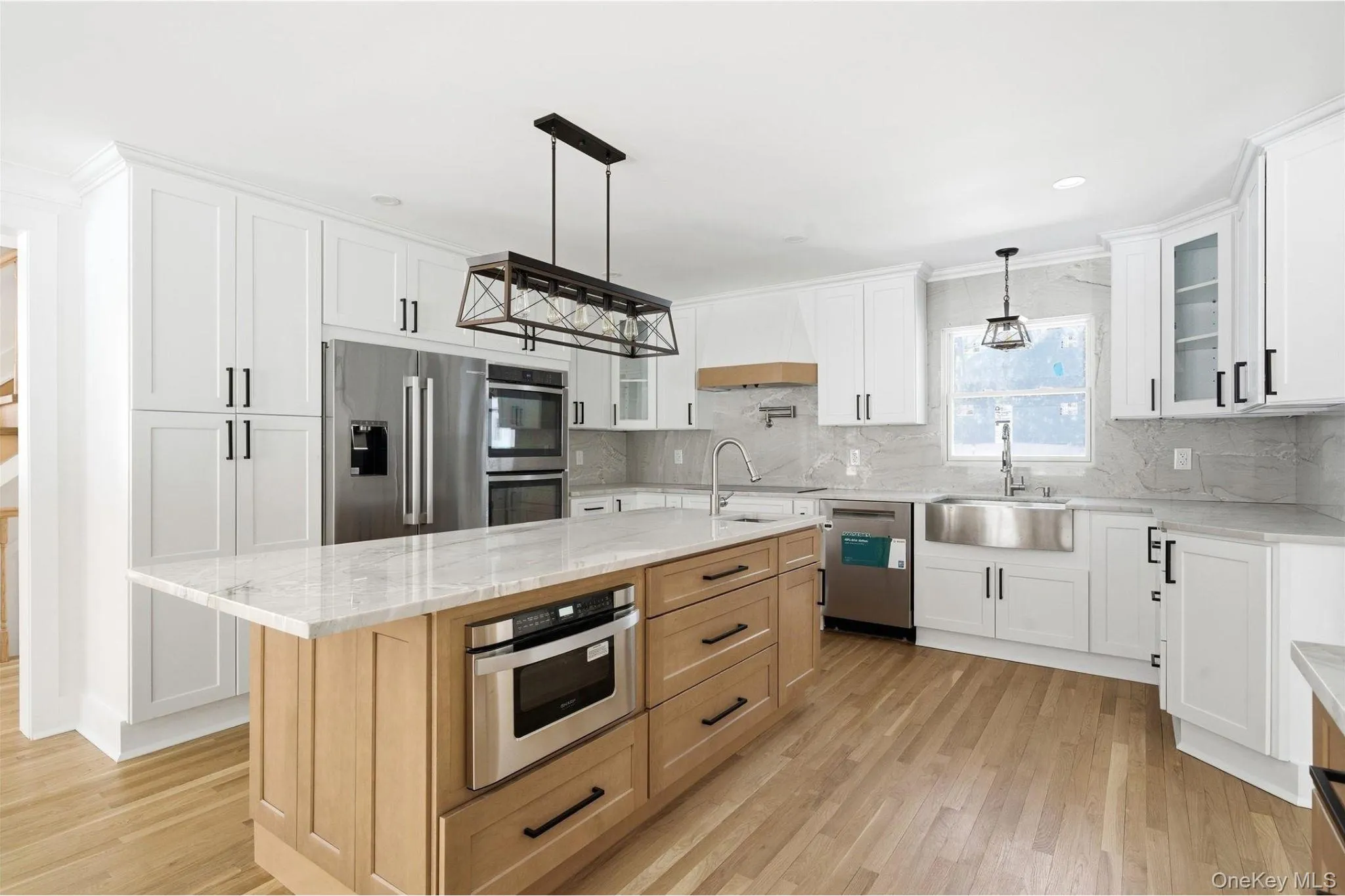75 Centerport Road, Huntington, NY, 7 Bedrooms Bedrooms, 14 Rooms Rooms,5 BathroomsBathrooms,Residential,For Rent,Centerport,0,1032383 75 Centerport Road, Huntington, NY, 7 Bedrooms Bedrooms, 14 Rooms Rooms,5 BathroomsBathrooms,Residential,For Rent,Centerport,0,1032383