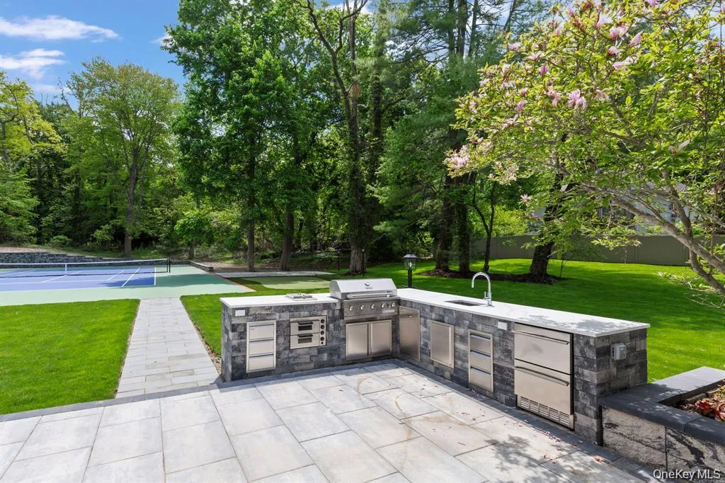 75 Centerport Road, Huntington, NY, 7 Bedrooms Bedrooms, 14 Rooms Rooms,5 BathroomsBathrooms,Residential,For Rent,Centerport,0,1032383 75 Centerport Road, Huntington, NY, 7 Bedrooms Bedrooms, 14 Rooms Rooms,5 BathroomsBathrooms,Residential,For Rent,Centerport,0,1032383