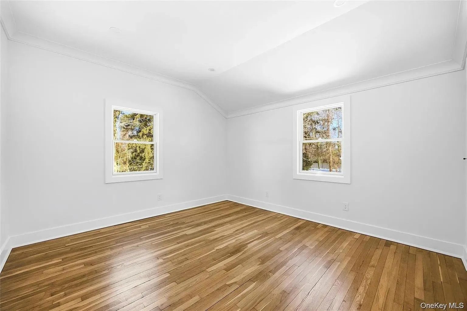 75 Centerport Road, Huntington, NY, 7 Bedrooms Bedrooms, 14 Rooms Rooms,5 BathroomsBathrooms,Residential,For Rent,Centerport,0,1032383 75 Centerport Road, Huntington, NY, 7 Bedrooms Bedrooms, 14 Rooms Rooms,5 BathroomsBathrooms,Residential,For Rent,Centerport,0,1032383