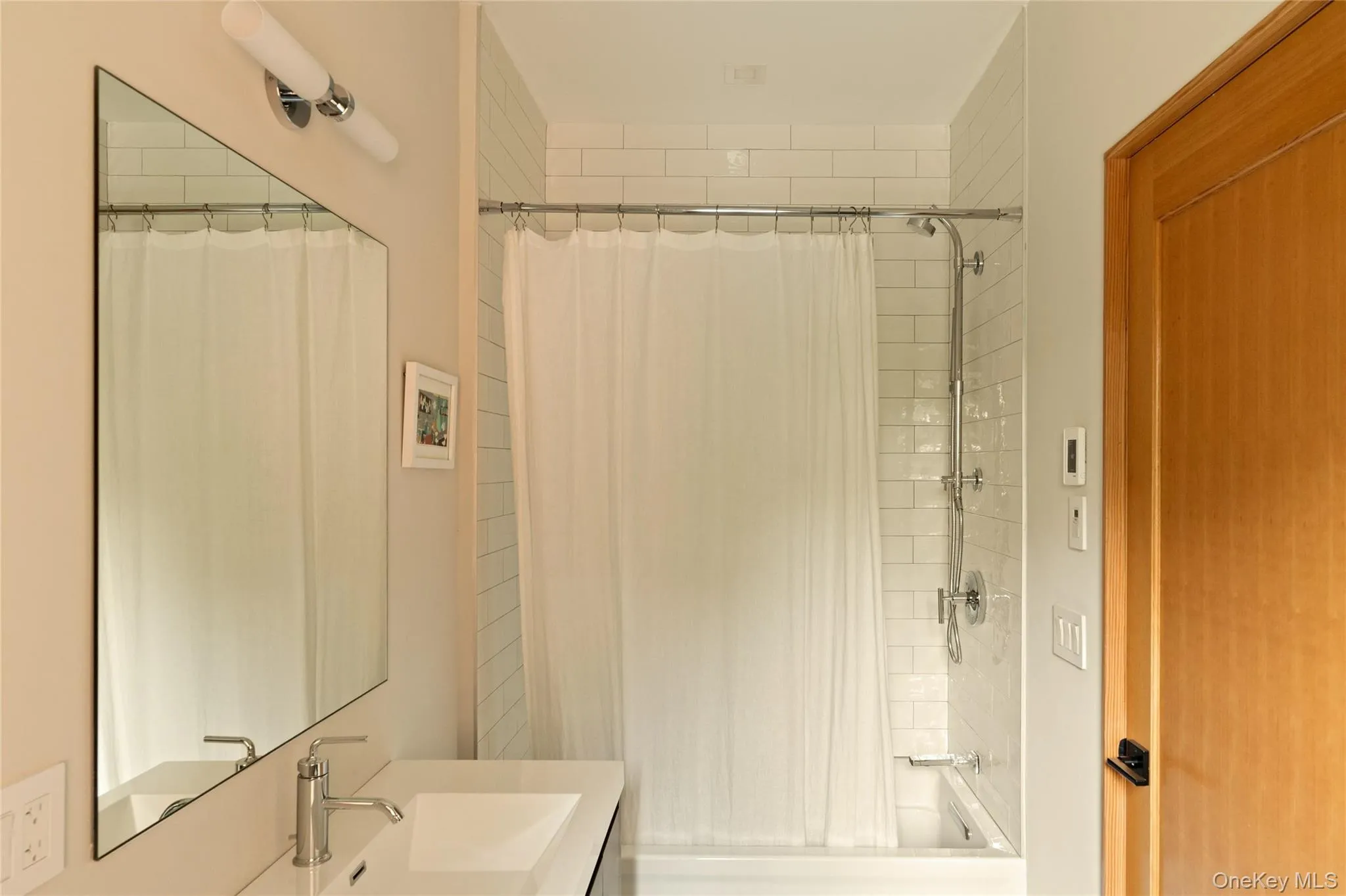 150 Round Top Road, Germantown, NY, 3 Bedrooms Bedrooms, 6 Rooms Rooms,2 BathroomsBathrooms,Residential,For Rent,Round Top,0,1032384 150 Round Top Road, Germantown, NY, 3 Bedrooms Bedrooms, 6 Rooms Rooms,2 BathroomsBathrooms,Residential,For Rent,Round Top,0,1032384