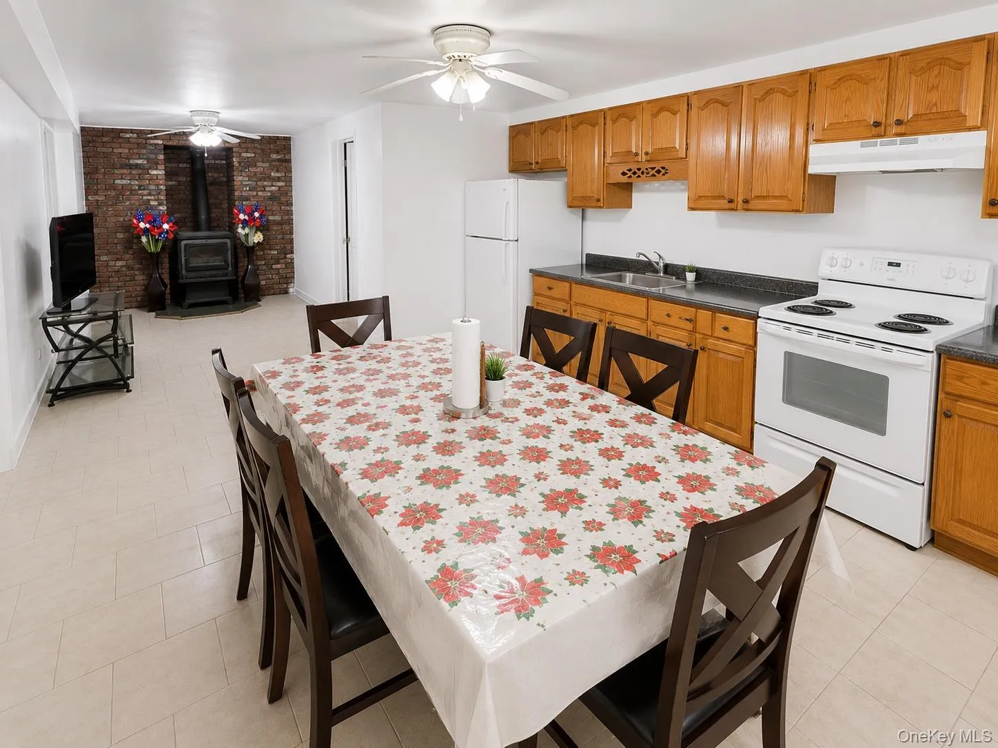 274 Grey Road, Fallsburg, NY, 4 Bedrooms Bedrooms, 9 Rooms Rooms,3 BathroomsBathrooms,Residential,For Rent,Grey,0,1032386 274 Grey Road, Fallsburg, NY, 4 Bedrooms Bedrooms, 9 Rooms Rooms,3 BathroomsBathrooms,Residential,For Rent,Grey,0,1032386