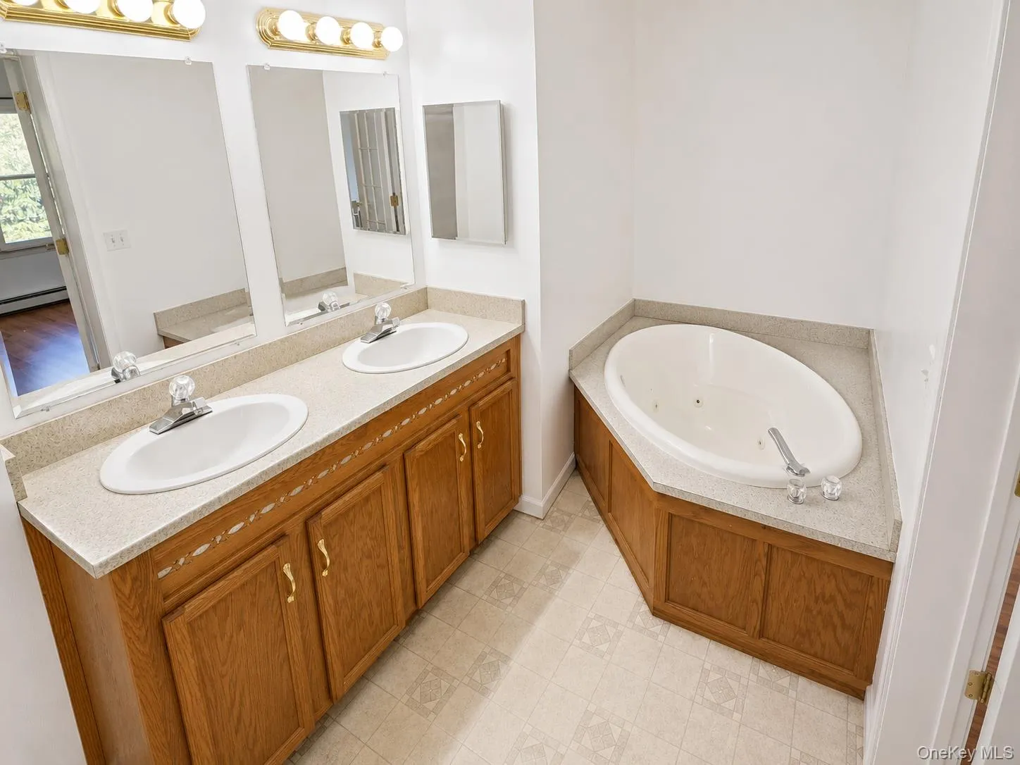 274 Grey Road, Fallsburg, NY, 4 Bedrooms Bedrooms, 9 Rooms Rooms,3 BathroomsBathrooms,Residential,For Rent,Grey,0,1032386 274 Grey Road, Fallsburg, NY, 4 Bedrooms Bedrooms, 9 Rooms Rooms,3 BathroomsBathrooms,Residential,For Rent,Grey,0,1032386