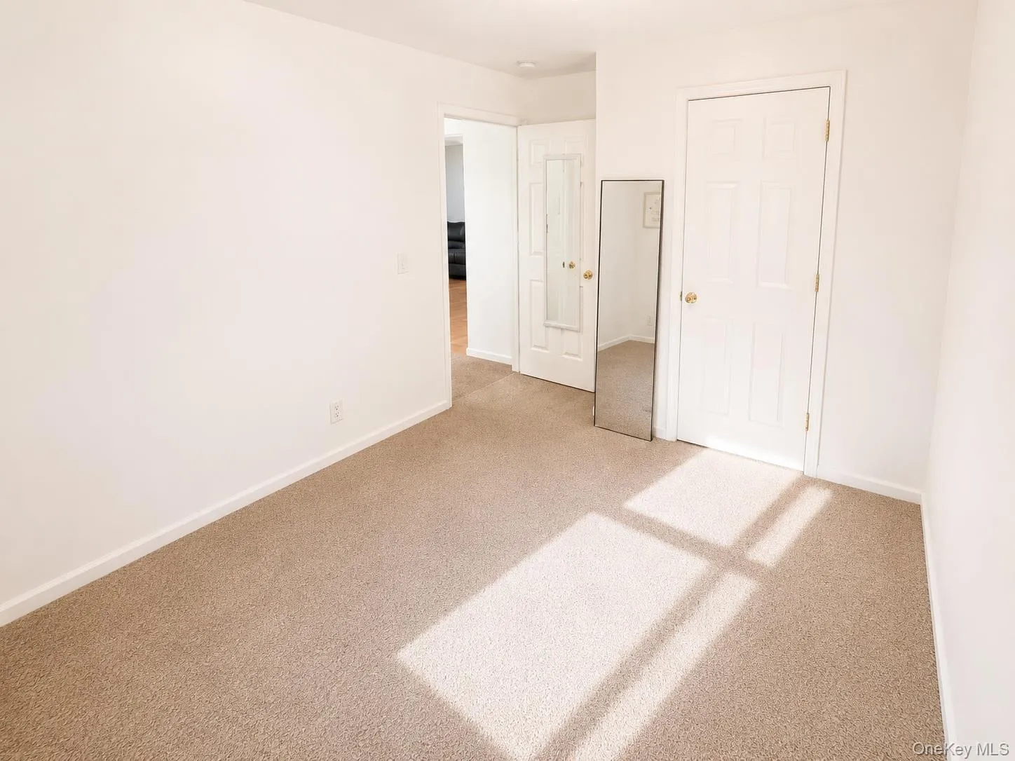 274 Grey Road, Fallsburg, NY, 4 Bedrooms Bedrooms, 9 Rooms Rooms,3 BathroomsBathrooms,Residential,For Rent,Grey,0,1032386 274 Grey Road, Fallsburg, NY, 4 Bedrooms Bedrooms, 9 Rooms Rooms,3 BathroomsBathrooms,Residential,For Rent,Grey,0,1032386