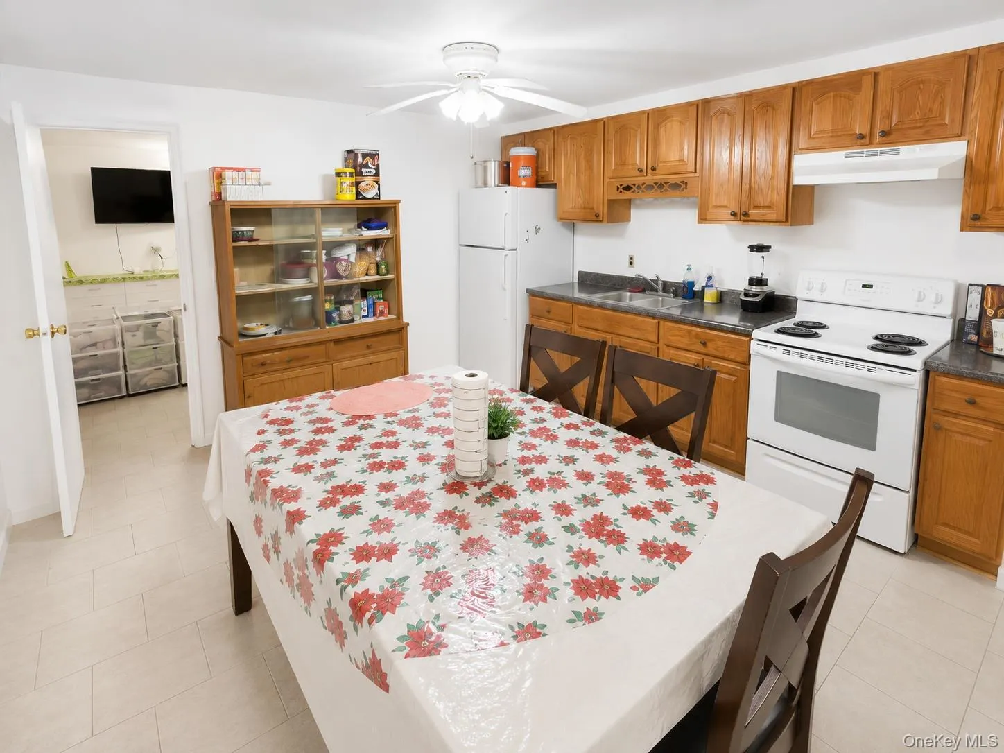 274 Grey Road, Fallsburg, NY, 4 Bedrooms Bedrooms, 9 Rooms Rooms,3 BathroomsBathrooms,Residential,For Rent,Grey,0,1032386 274 Grey Road, Fallsburg, NY, 4 Bedrooms Bedrooms, 9 Rooms Rooms,3 BathroomsBathrooms,Residential,For Rent,Grey,0,1032386