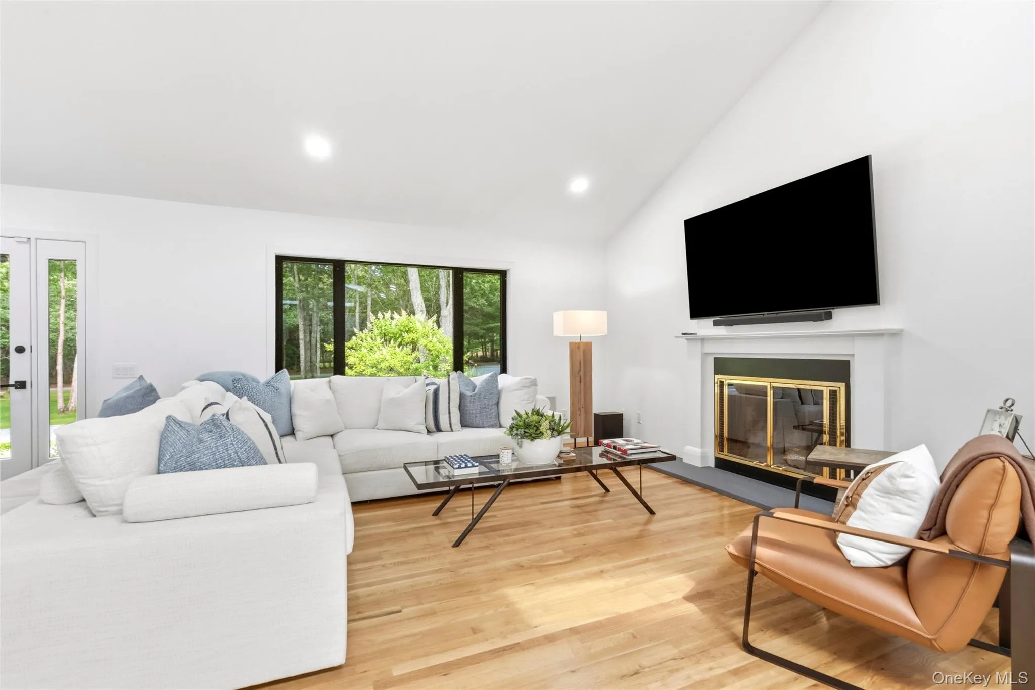 98 Old Farm Road, Southampton, NY, 3 Bedrooms Bedrooms, 9 Rooms Rooms,2 BathroomsBathrooms,Residential,For Rent,Old Farm,0,1032391 98 Old Farm Road, Southampton, NY, 3 Bedrooms Bedrooms, 9 Rooms Rooms,2 BathroomsBathrooms,Residential,For Rent,Old Farm,0,1032391