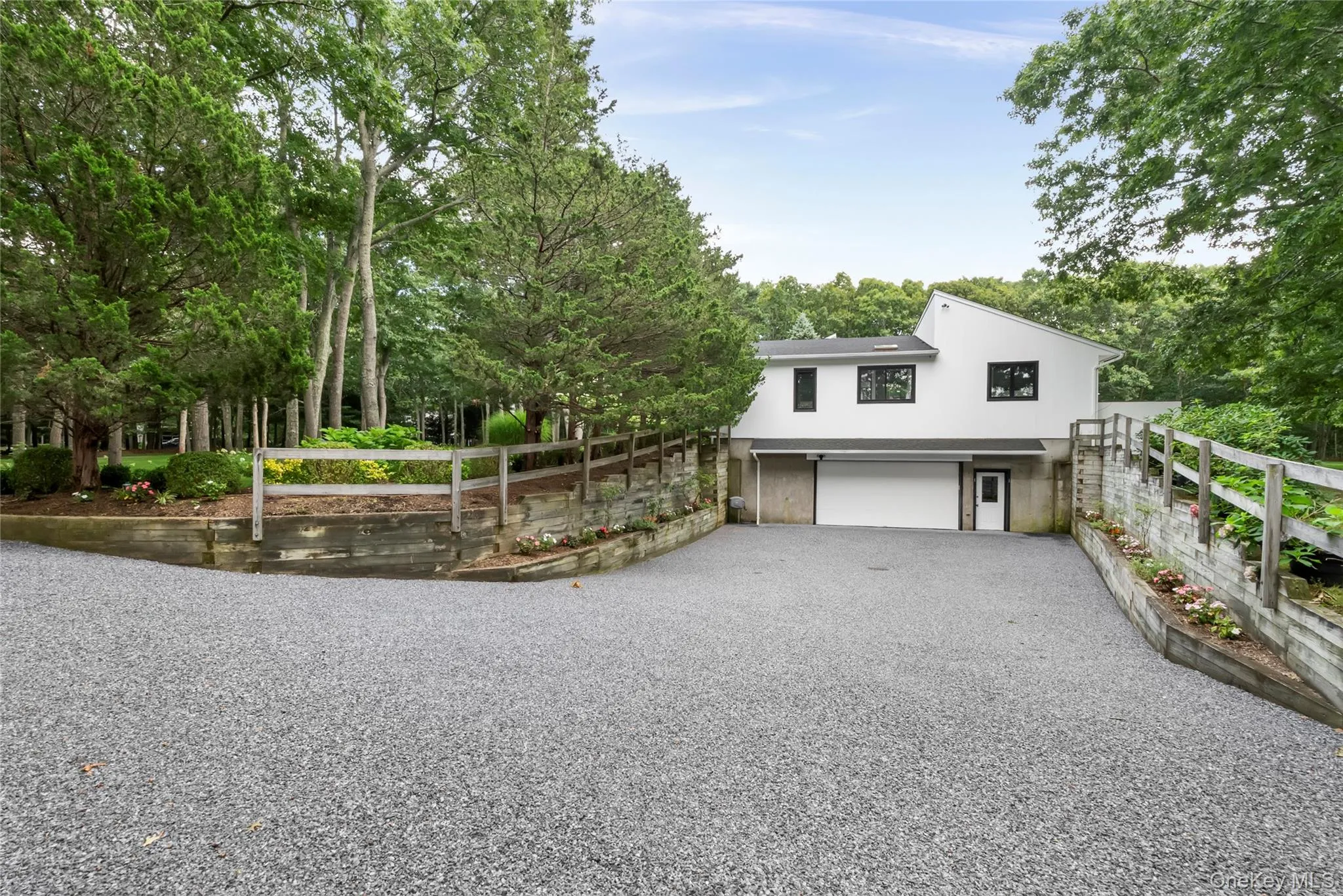 98 Old Farm Road, Southampton, NY, 3 Bedrooms Bedrooms, 9 Rooms Rooms,2 BathroomsBathrooms,Residential,For Rent,Old Farm,0,1032391 98 Old Farm Road, Southampton, NY, 3 Bedrooms Bedrooms, 9 Rooms Rooms,2 BathroomsBathrooms,Residential,For Rent,Old Farm,0,1032391